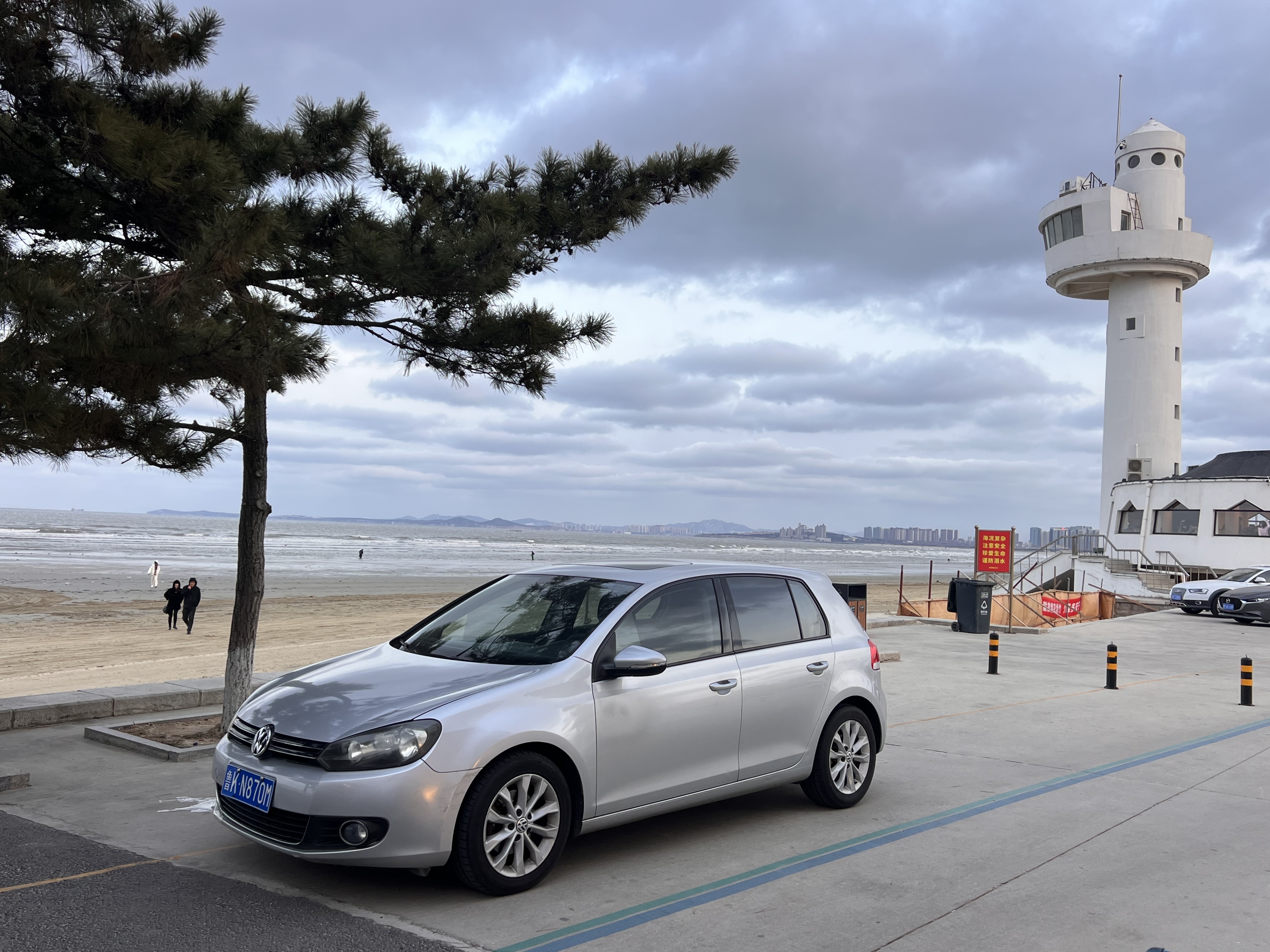 Volkswagen Golf 2011 car image #17