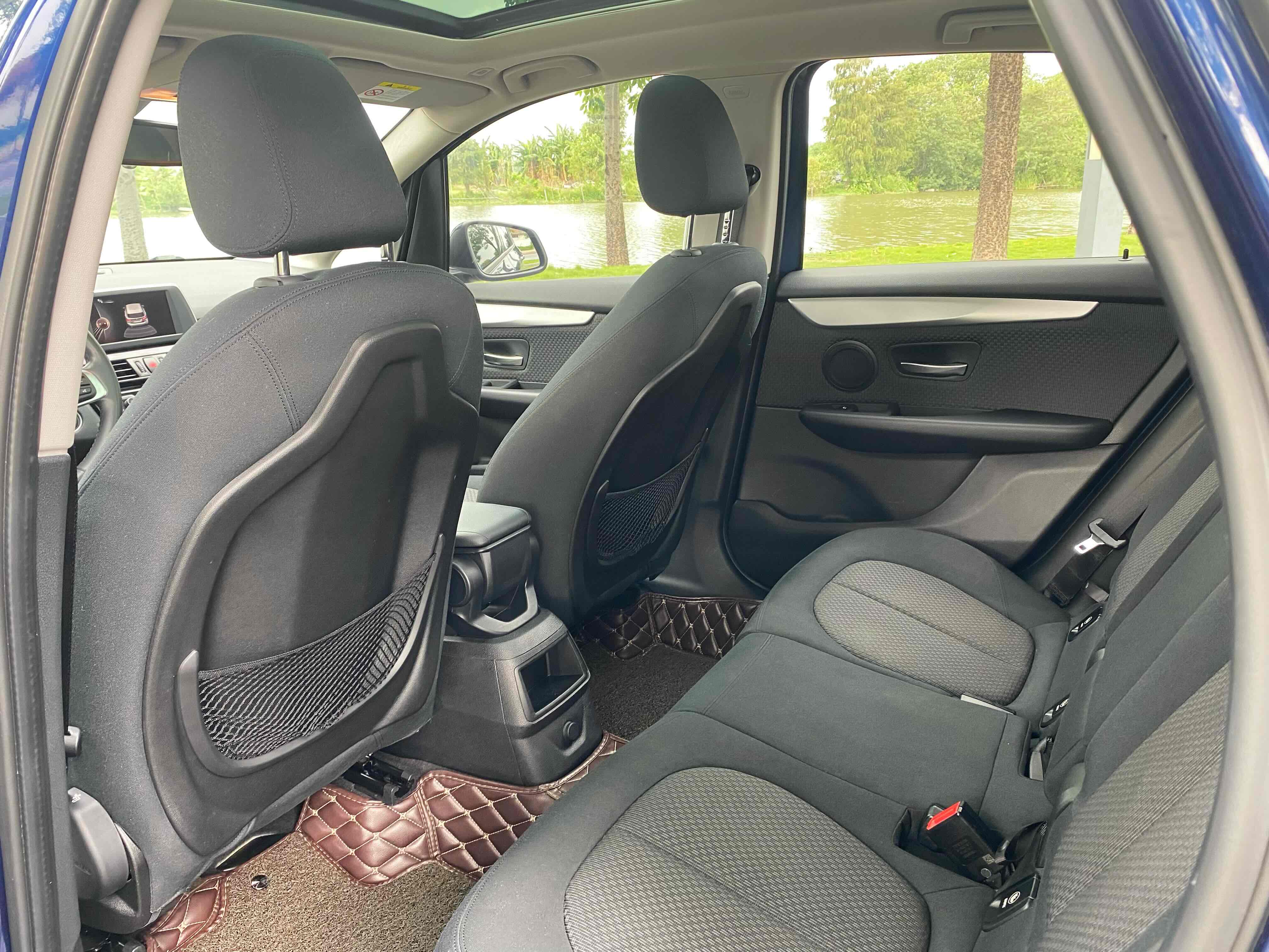 BMW 2 Series Tourer 2016 car image #17