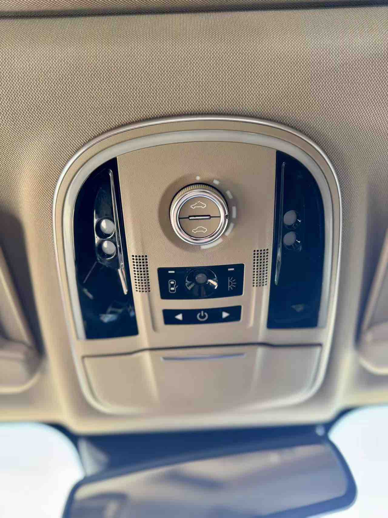 Haval H9 2015 car image #17