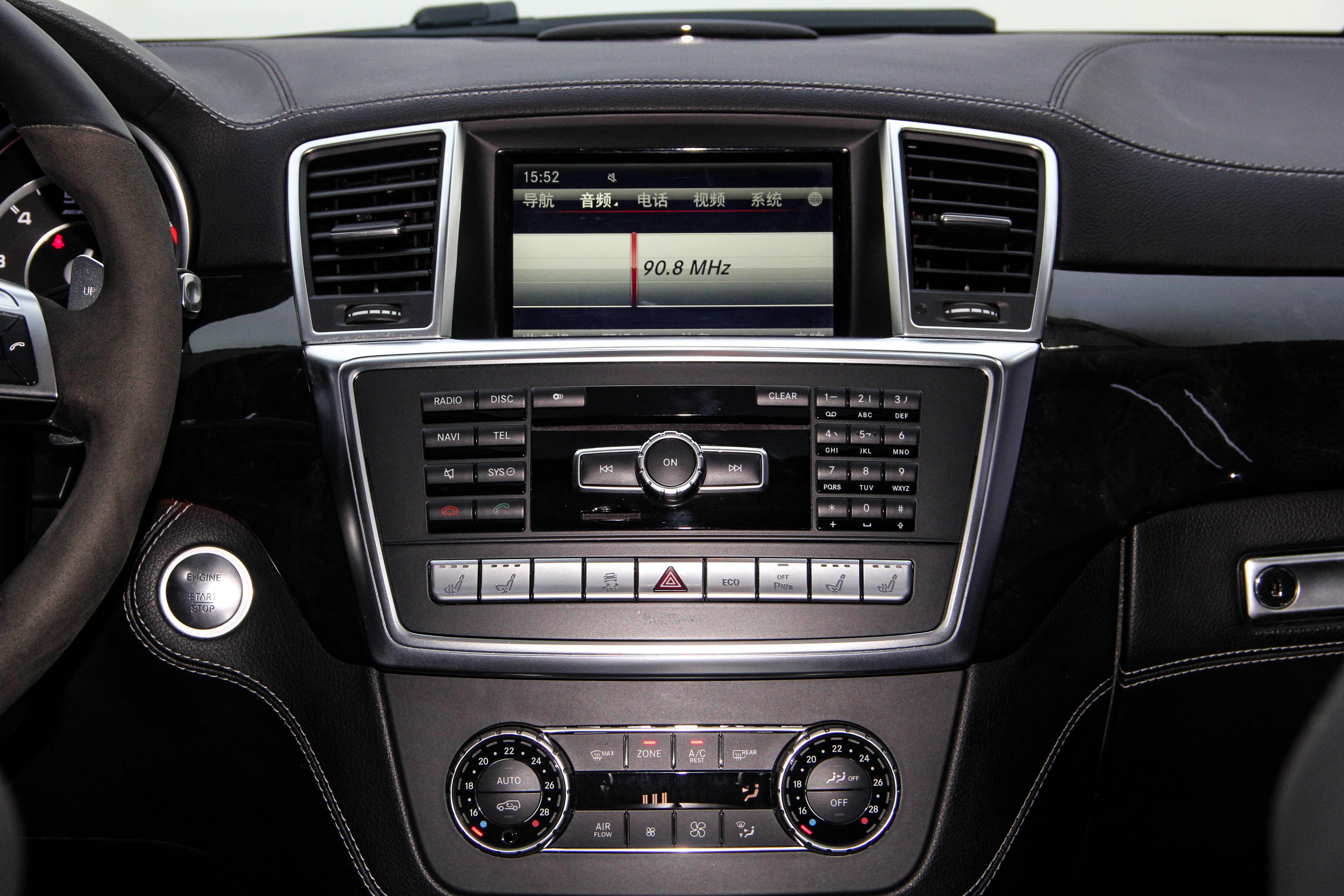 Mercedes-Benz GL AMG 2014 изображение автомобиля #17