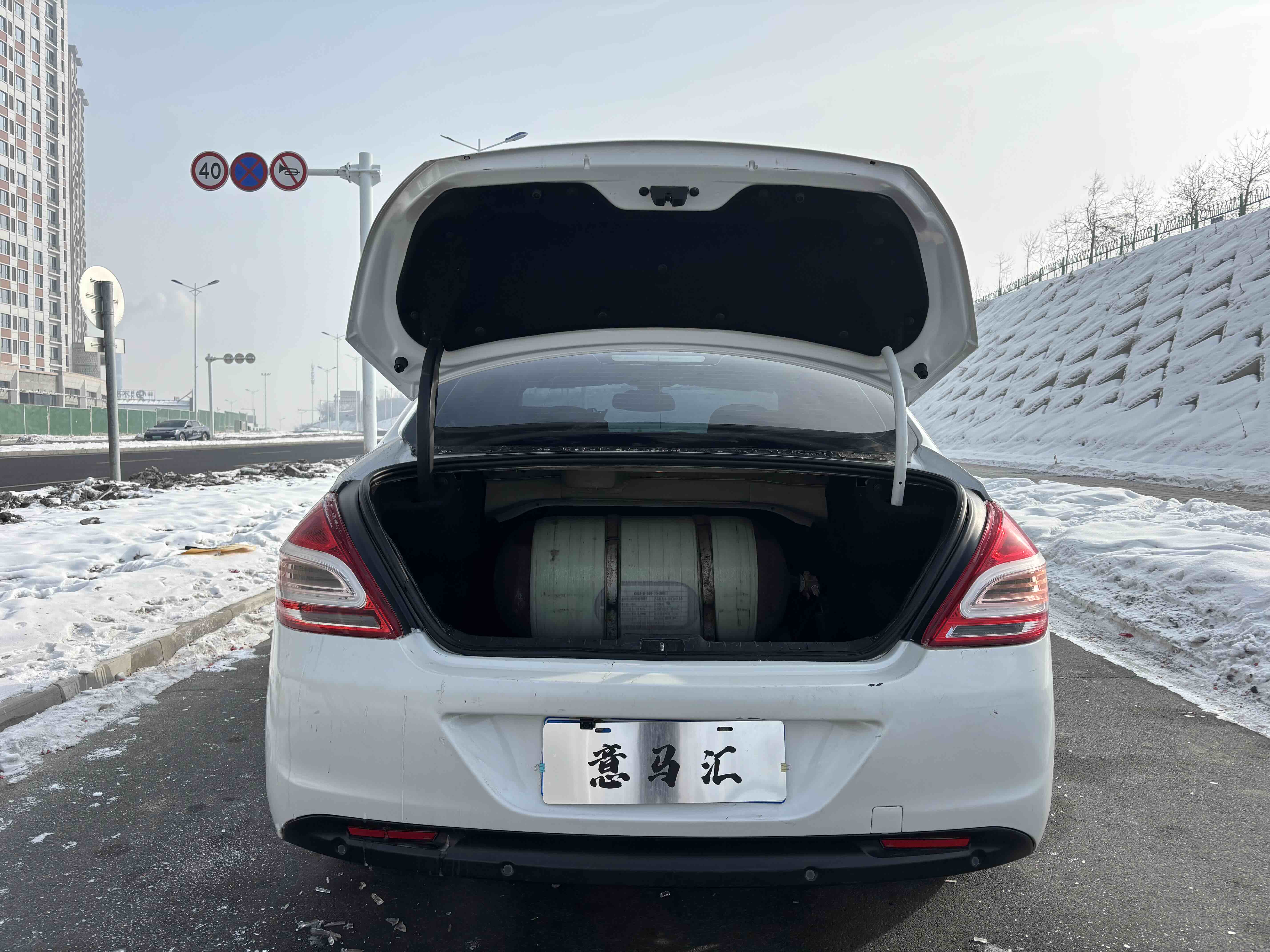 Peugeot 308 2016 car image #17
