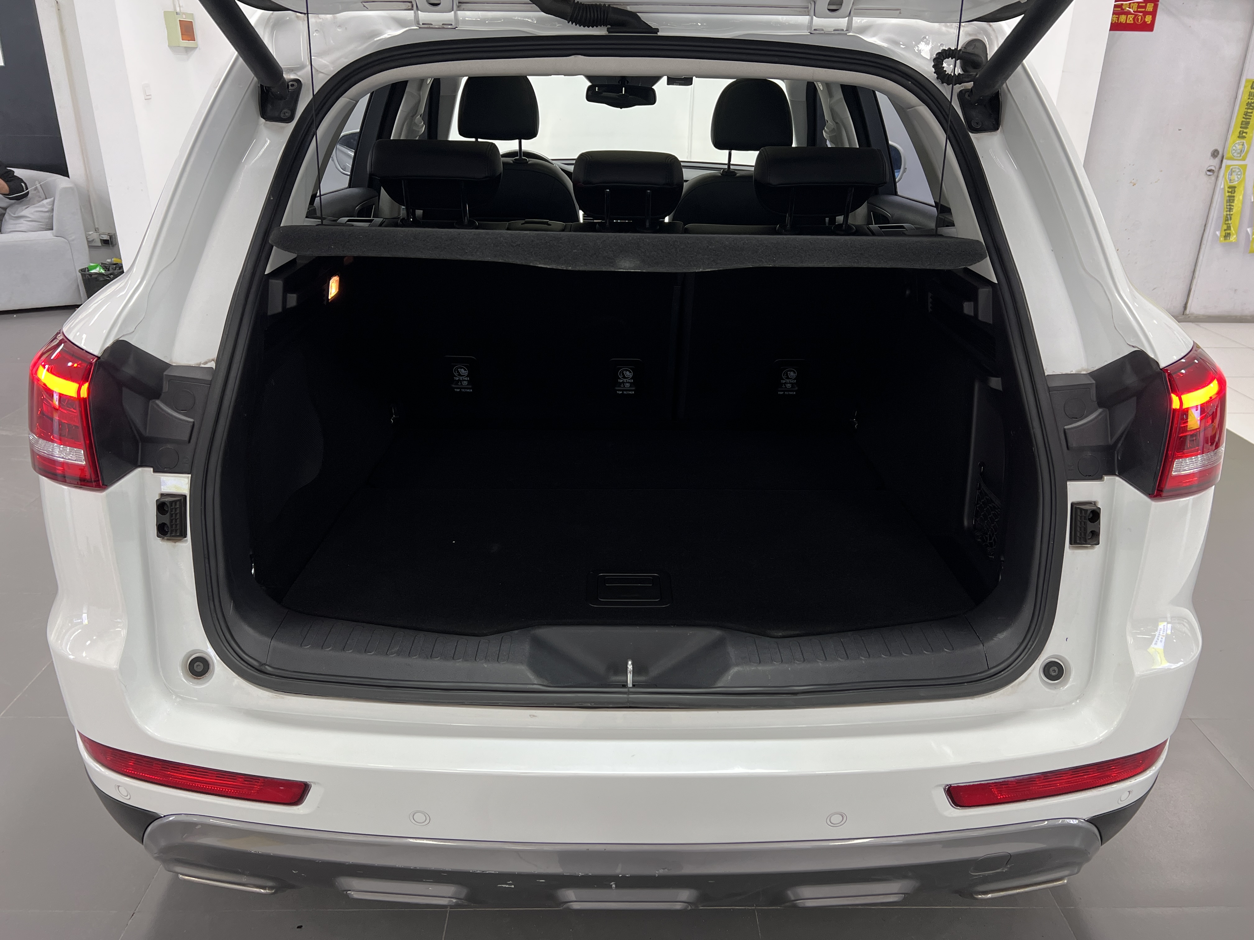 Haval H7 2017 car image #17