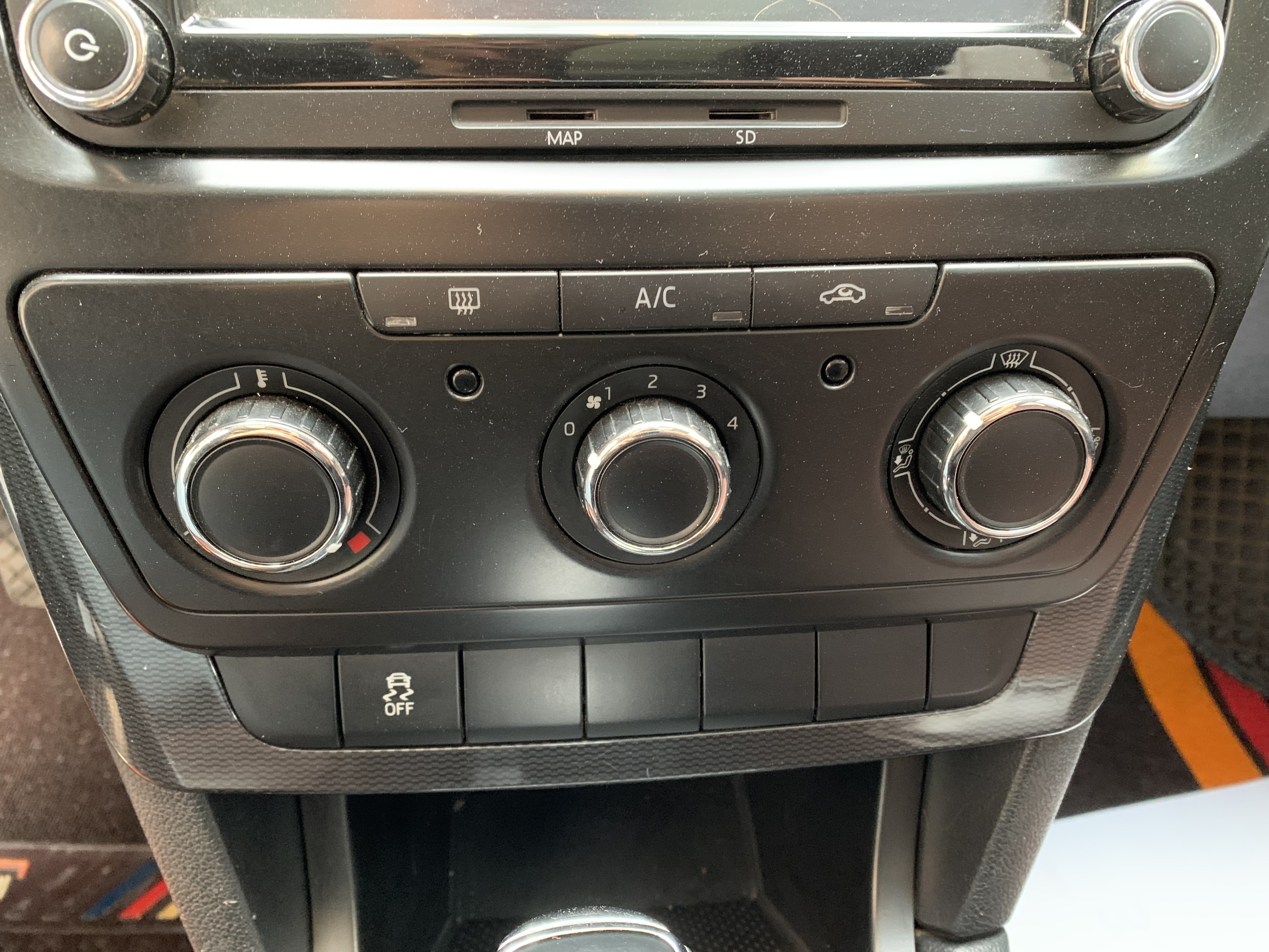 Skoda Yeti 2016 car image #17