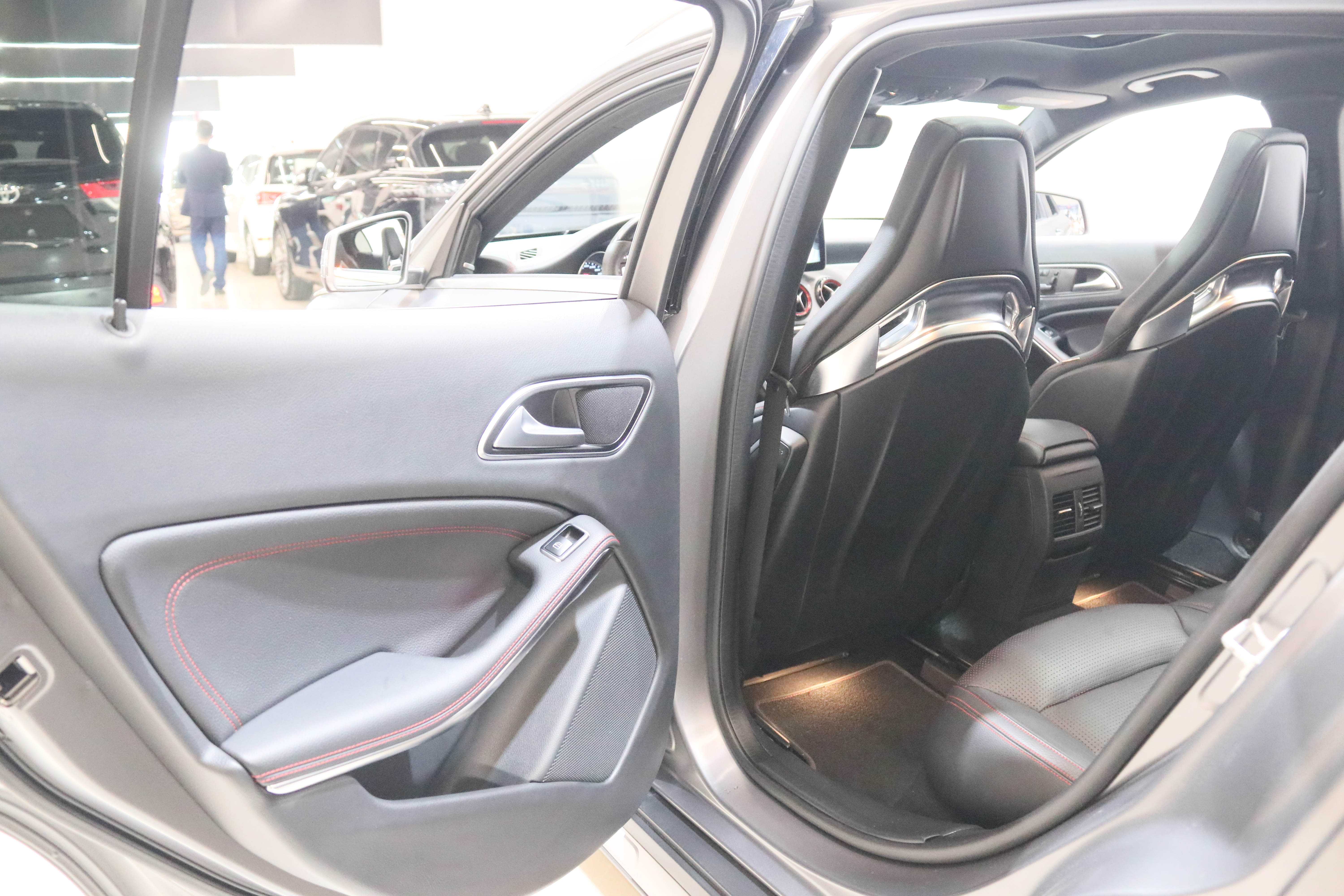 Mercedes-Benz GLA AMG 2017 car image #17