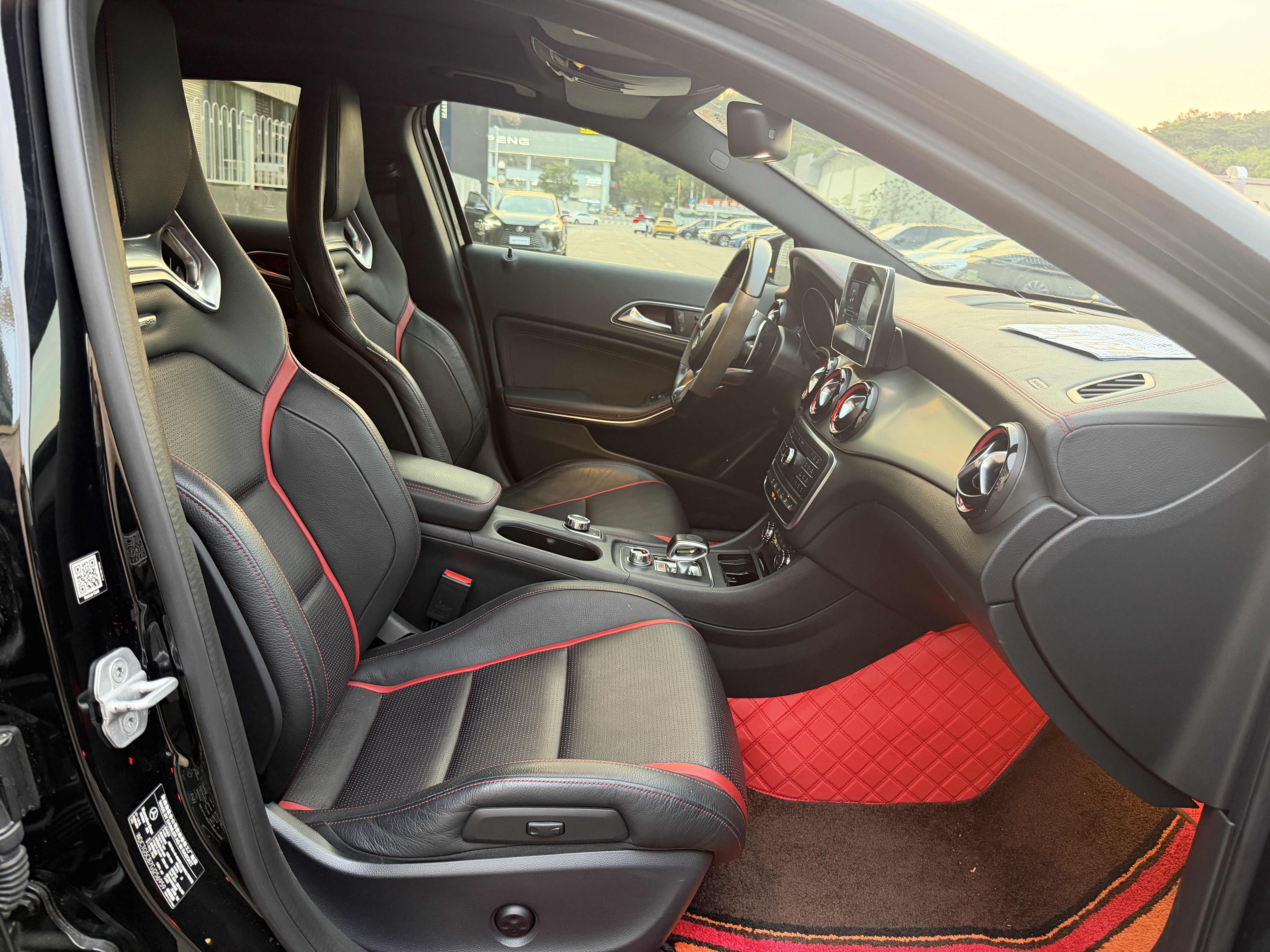 Mercedes-Benz GLA AMG 2016 car image #17