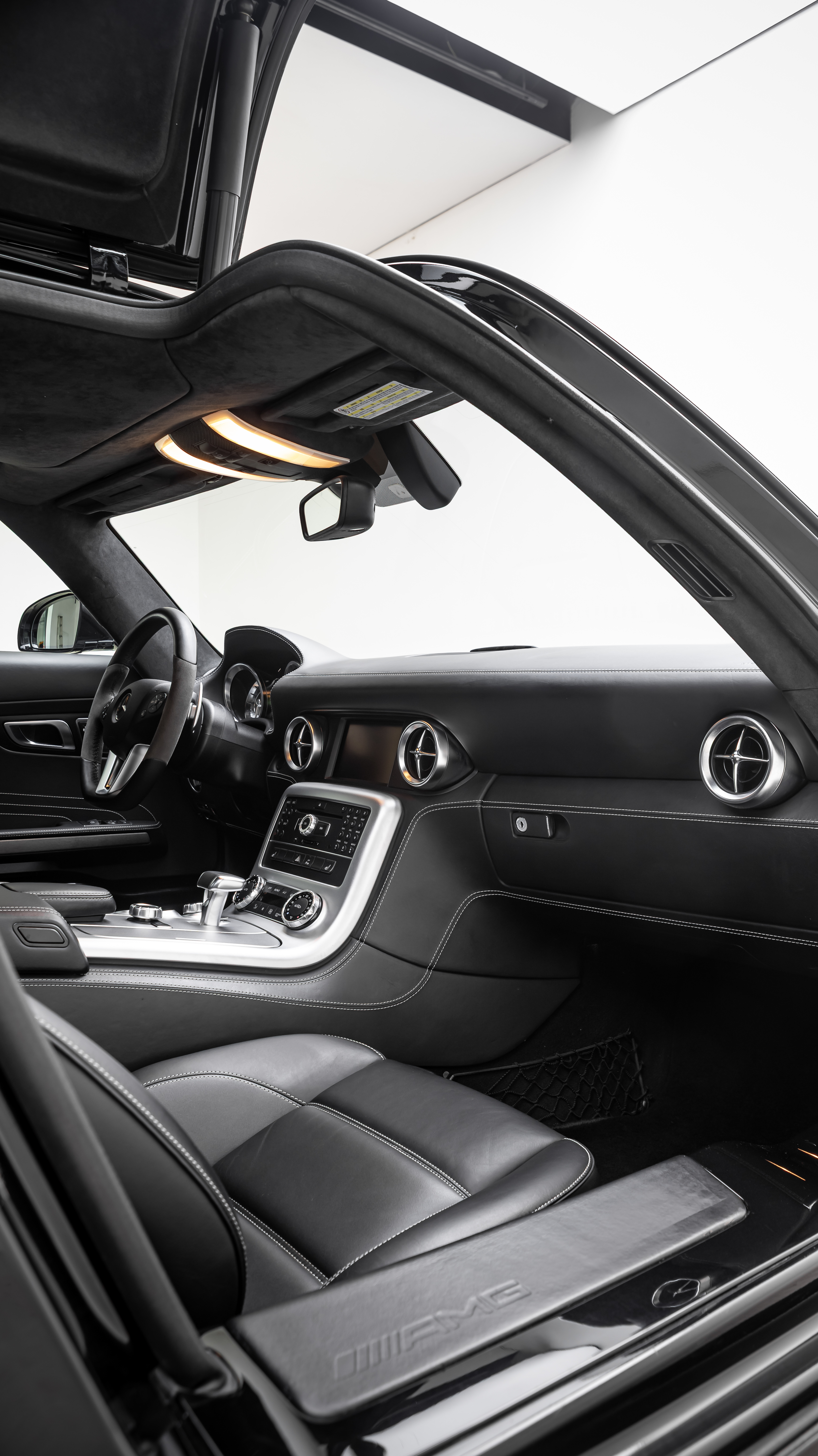 Mercedes-Benz SLS AMG 2015 #17 Mercedes-Benz SLS AMG 2015 car image #17