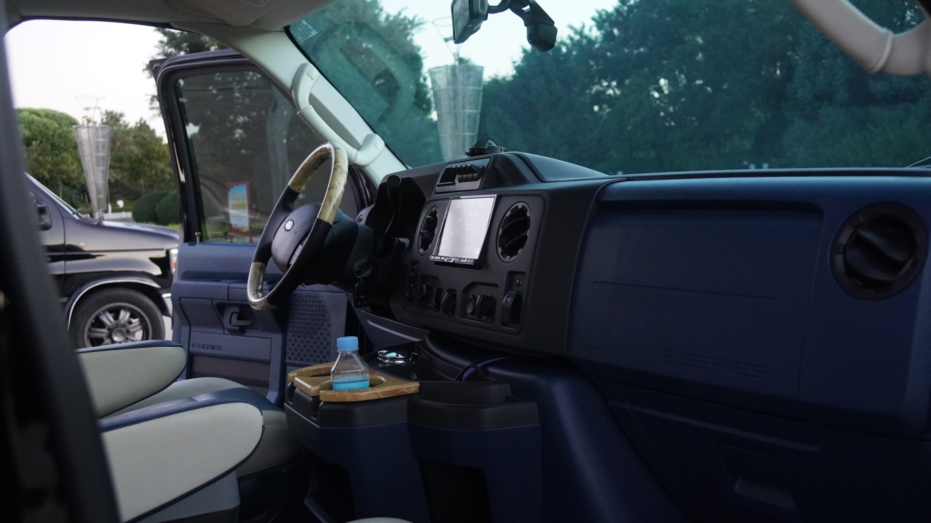 Ford E350 2015 #17 Ford E350 2015 car image #17