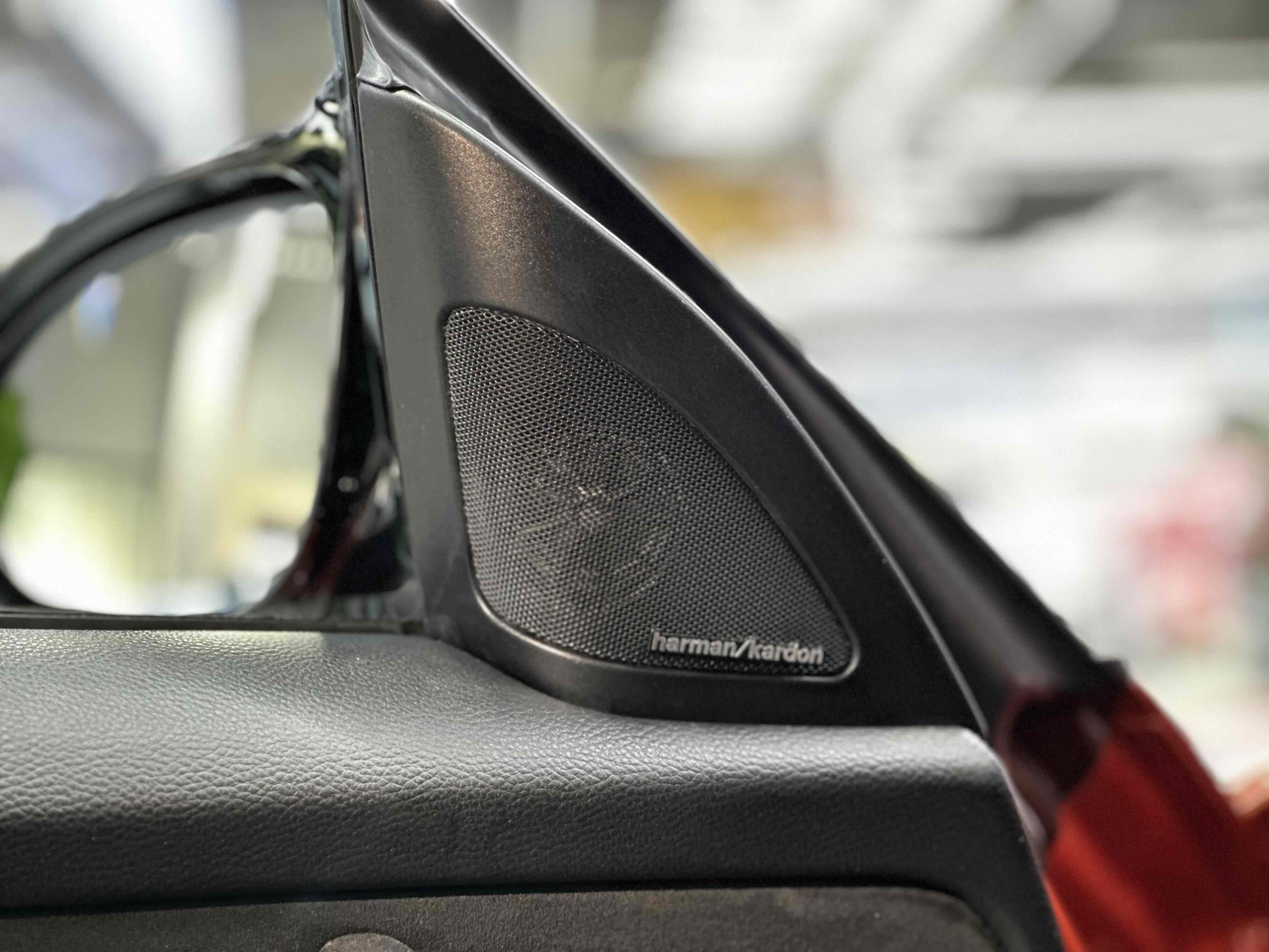 BMW 1 Series M 2013 car image #17