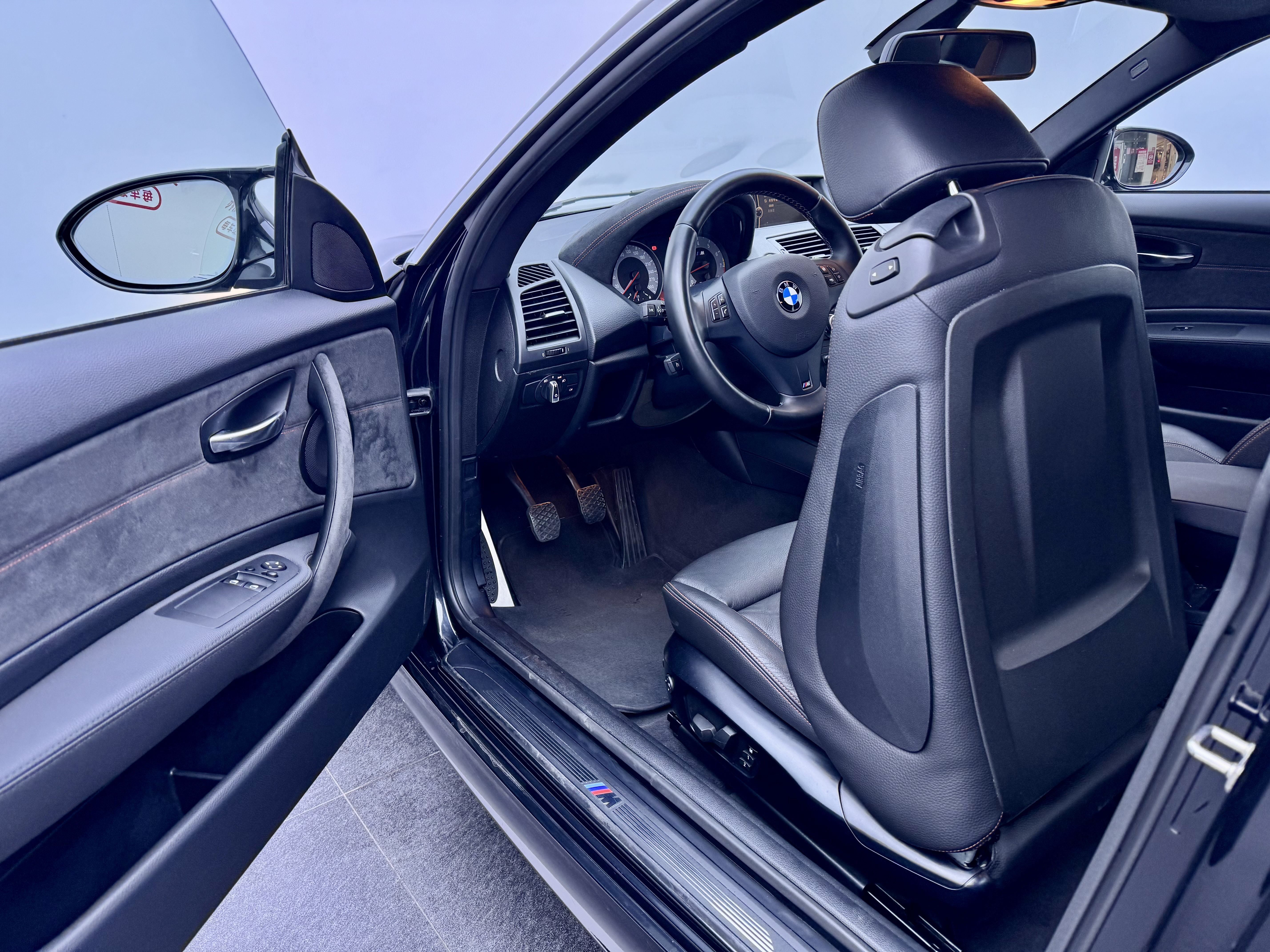 BMW 1 Series M 2013 #17 BMW 1 Series M 2013 car image #17