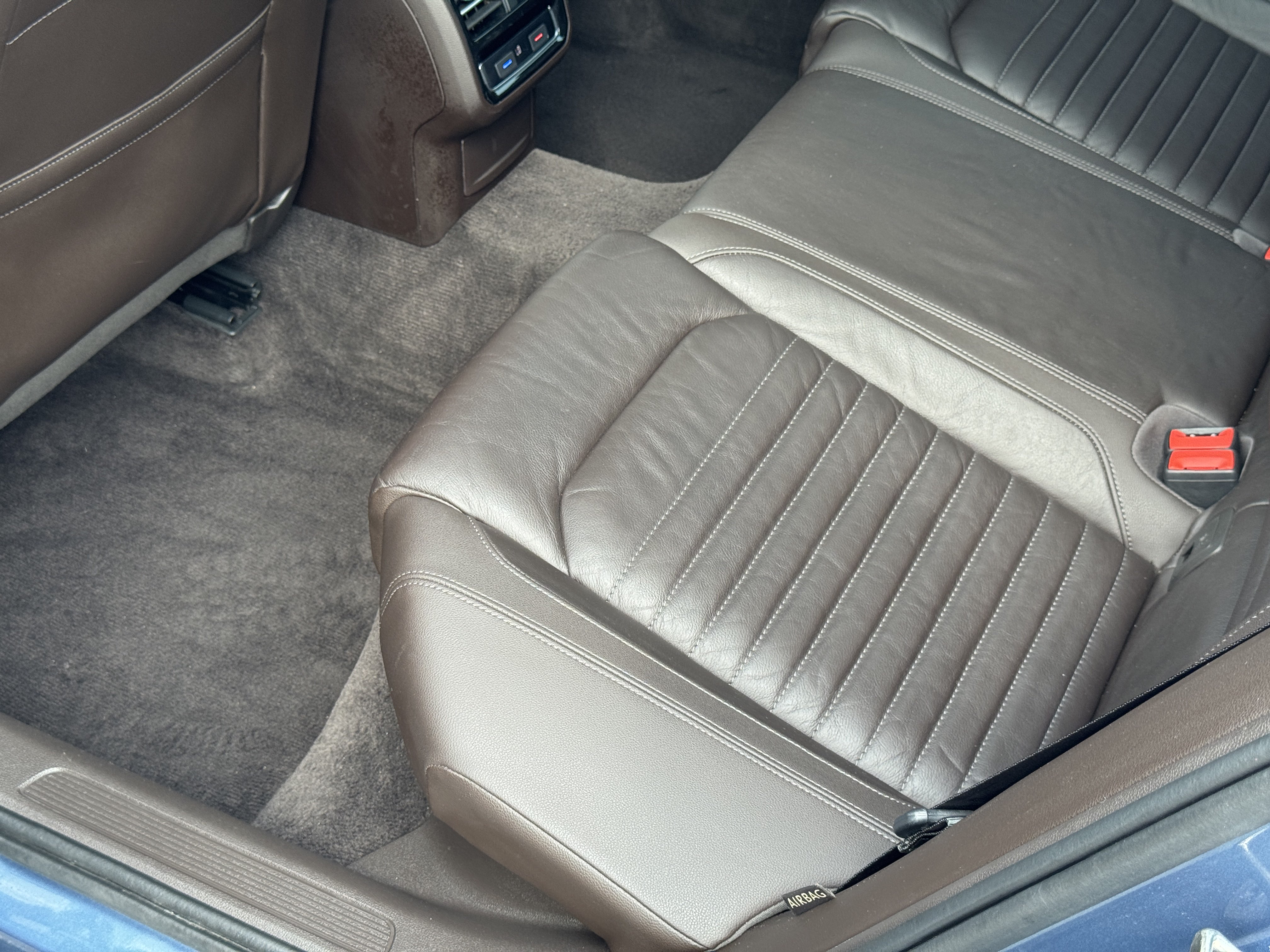 Volkswagen Passat Variant 2017 изображение автомобиля #17