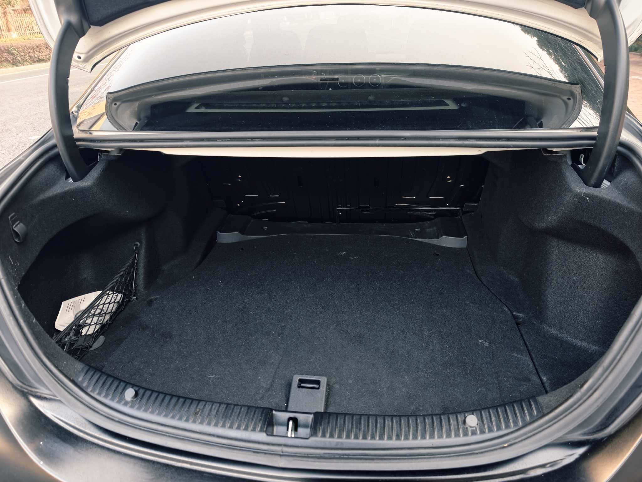 Mercedes-Benz C Class 2017 car image #17