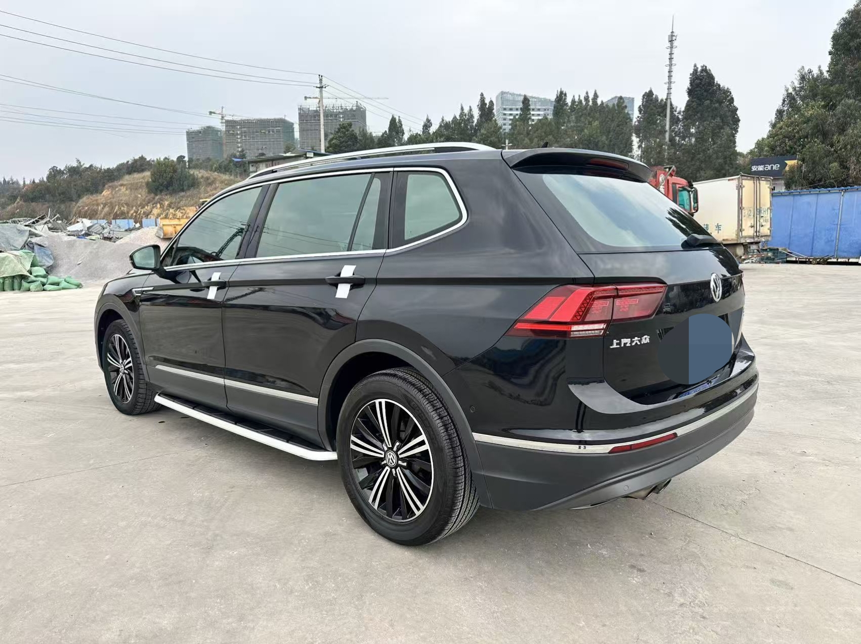 Volkswagen Tiguan L 2017 #17 Volkswagen Tiguan L 2017 car image #17