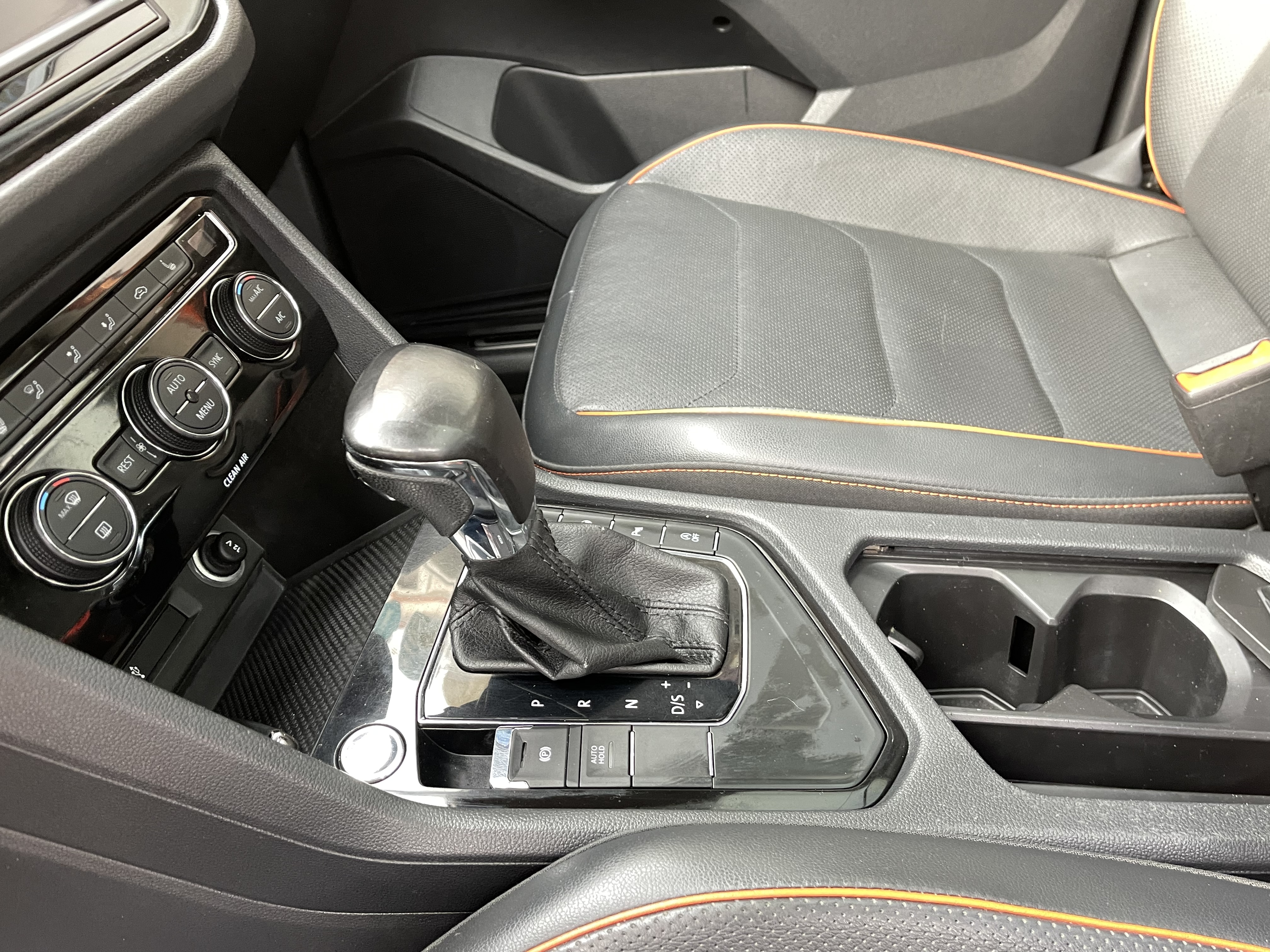 Volkswagen Tiguan L 2017 immagine di auto #17