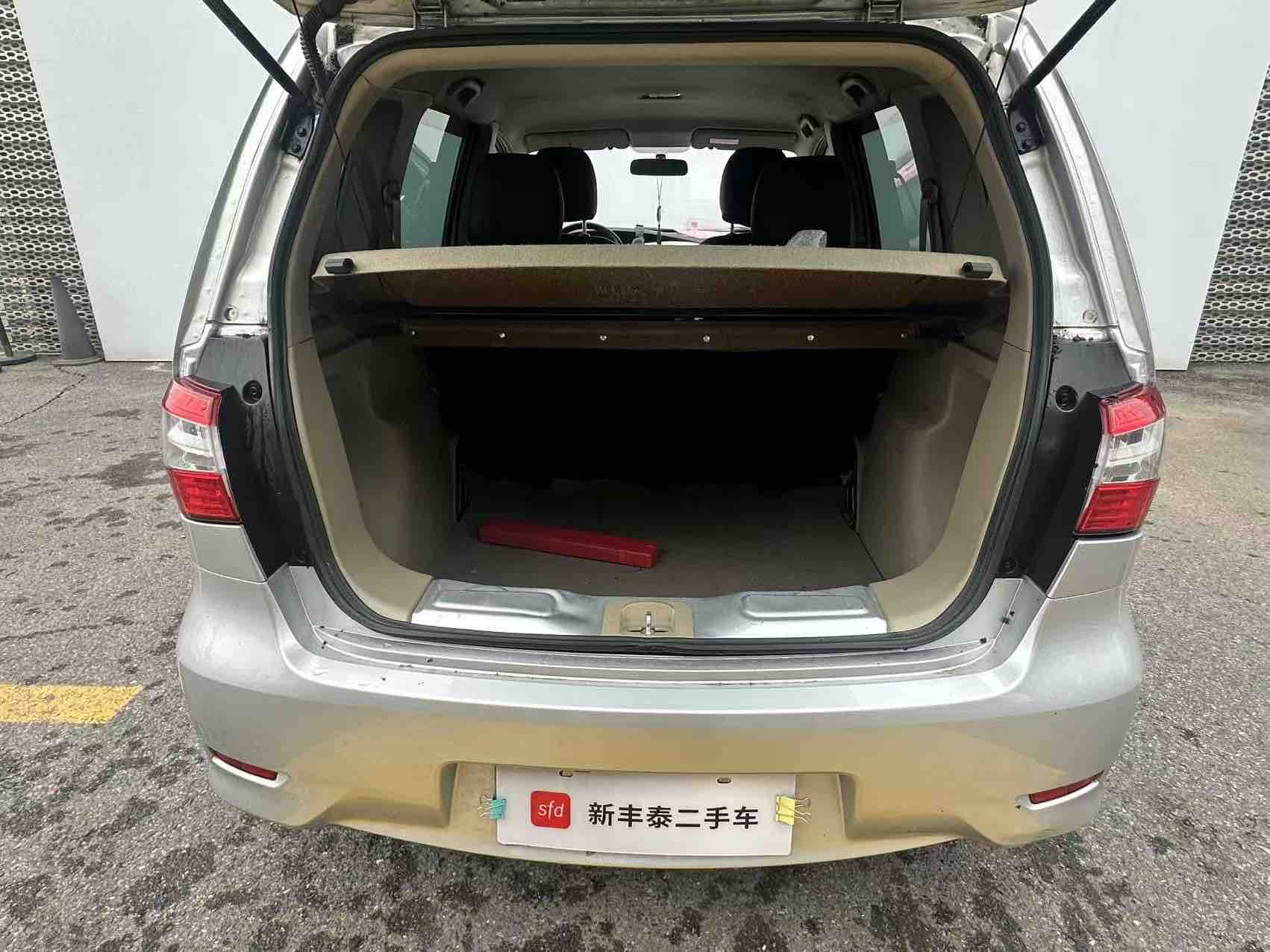 Nissan Livina 2017 imagem de carro #17