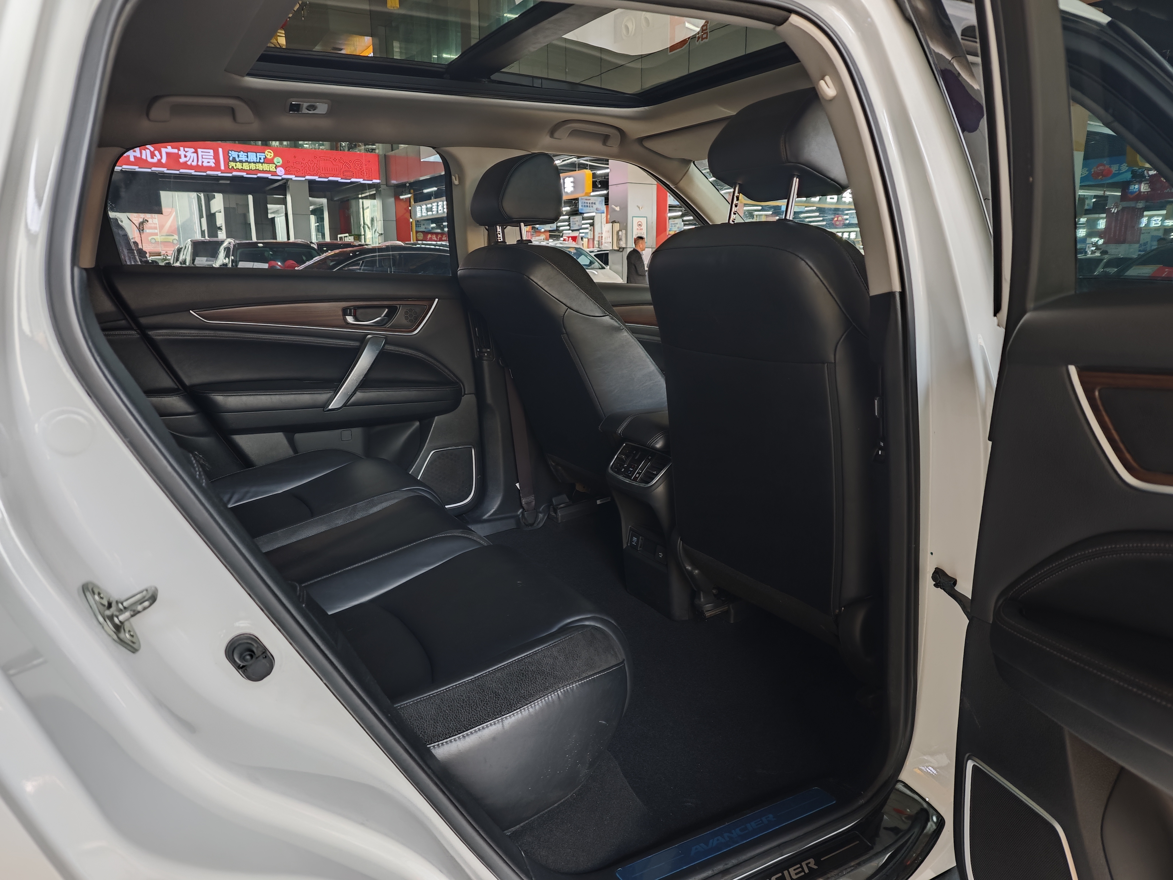 Honda Avancier 2019 car image #17