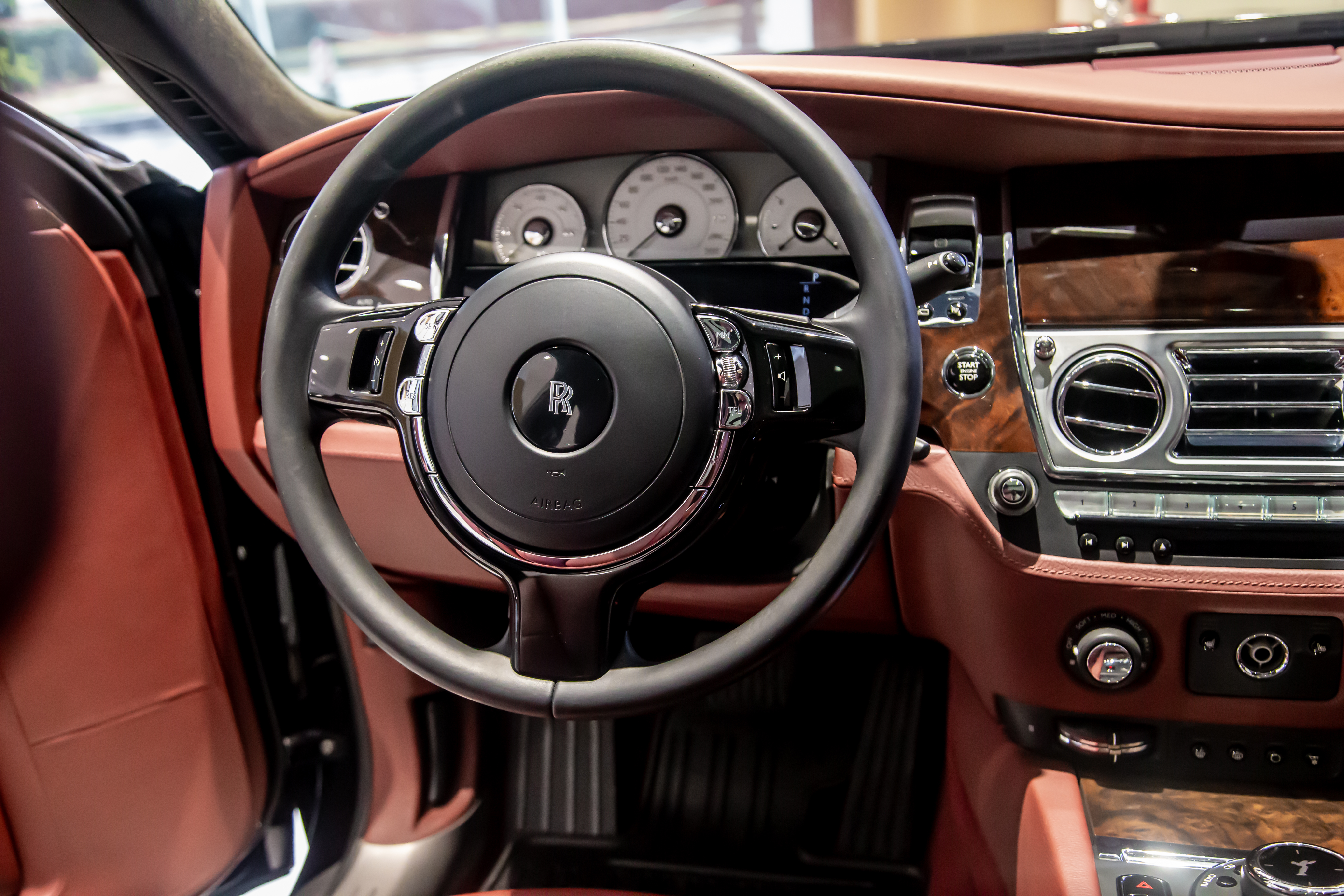 劳斯莱斯 古思特 2017 汽车图片 #17