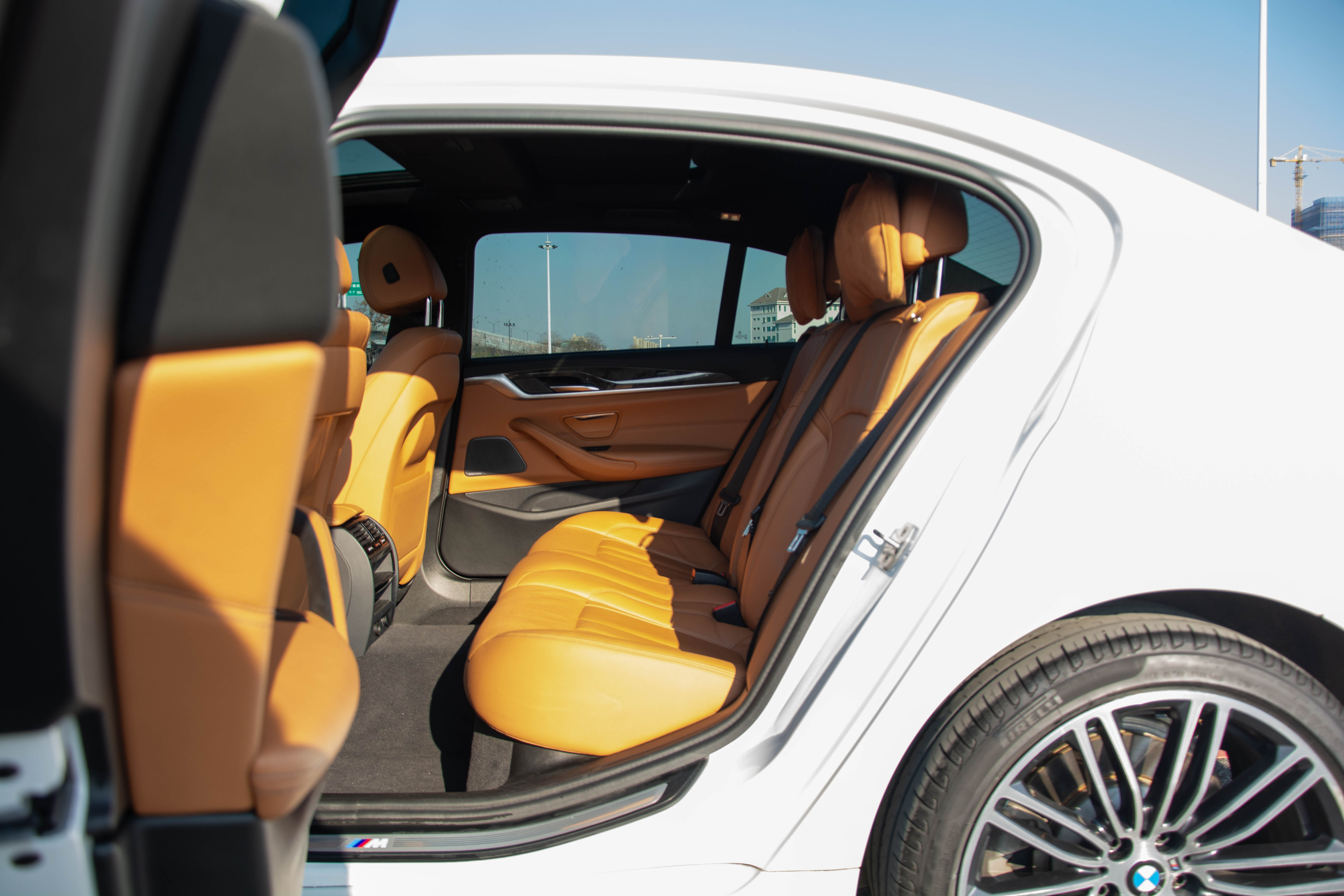 BMW 5 Series 2018 #17 BMW 5 Series 2018 car image #17