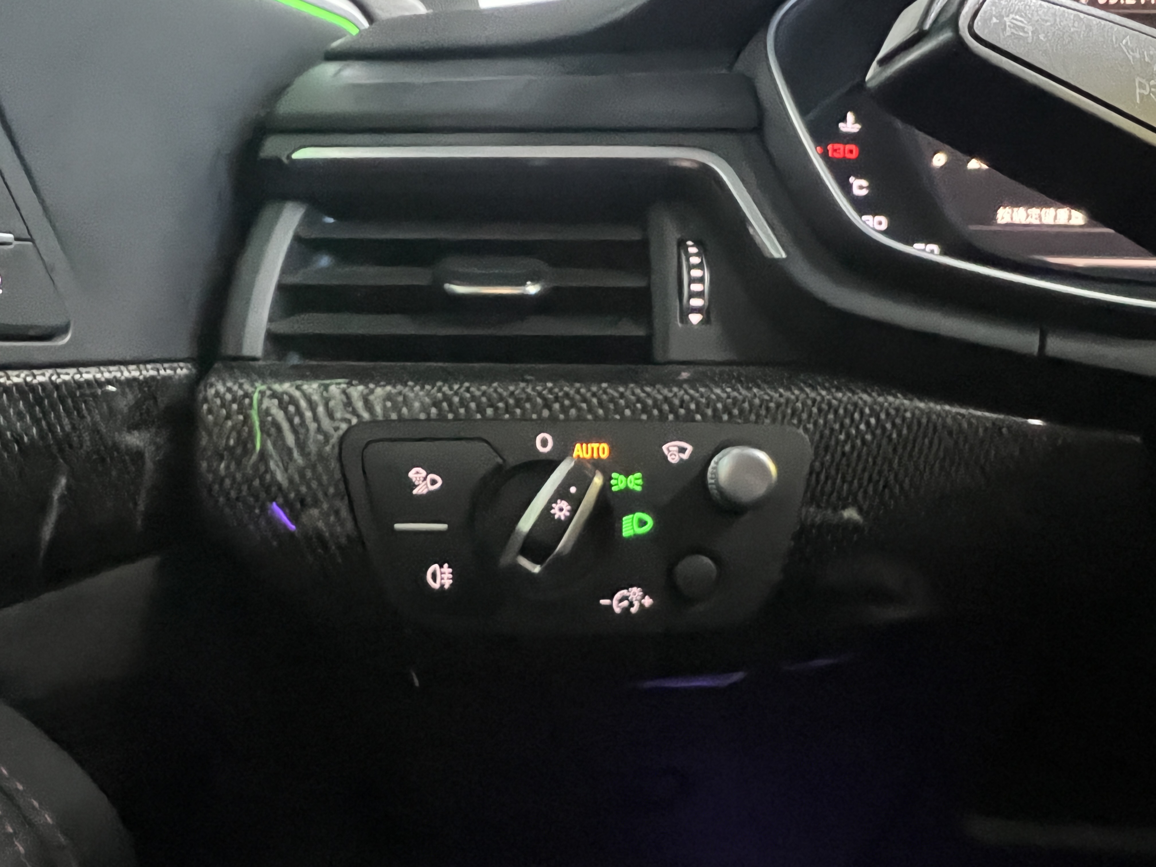 Audi S5 2019 car image #17