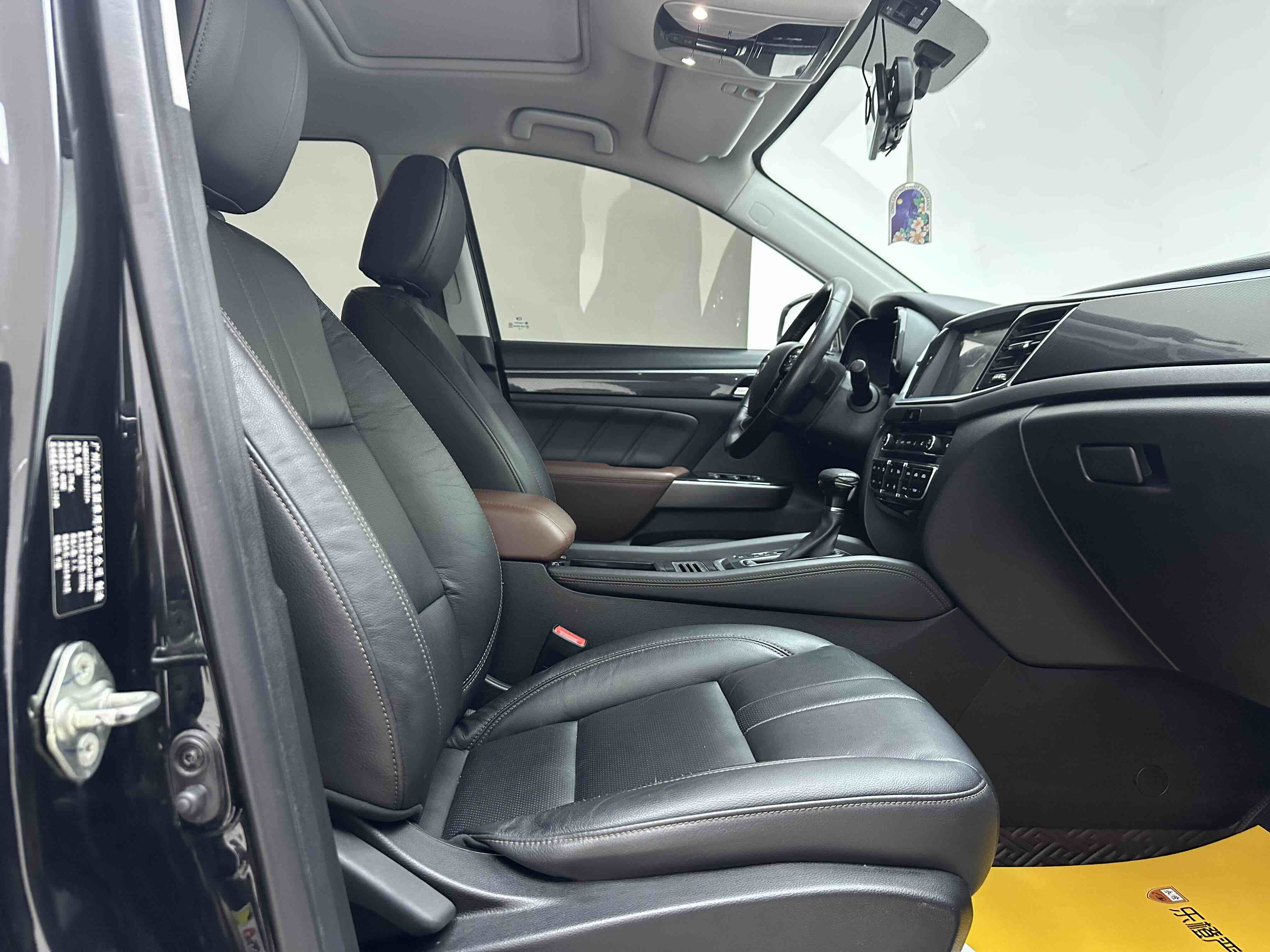 GAC Trumpchi GS7 2018 #17 GAC Trumpchi GS7 2018 car image #17