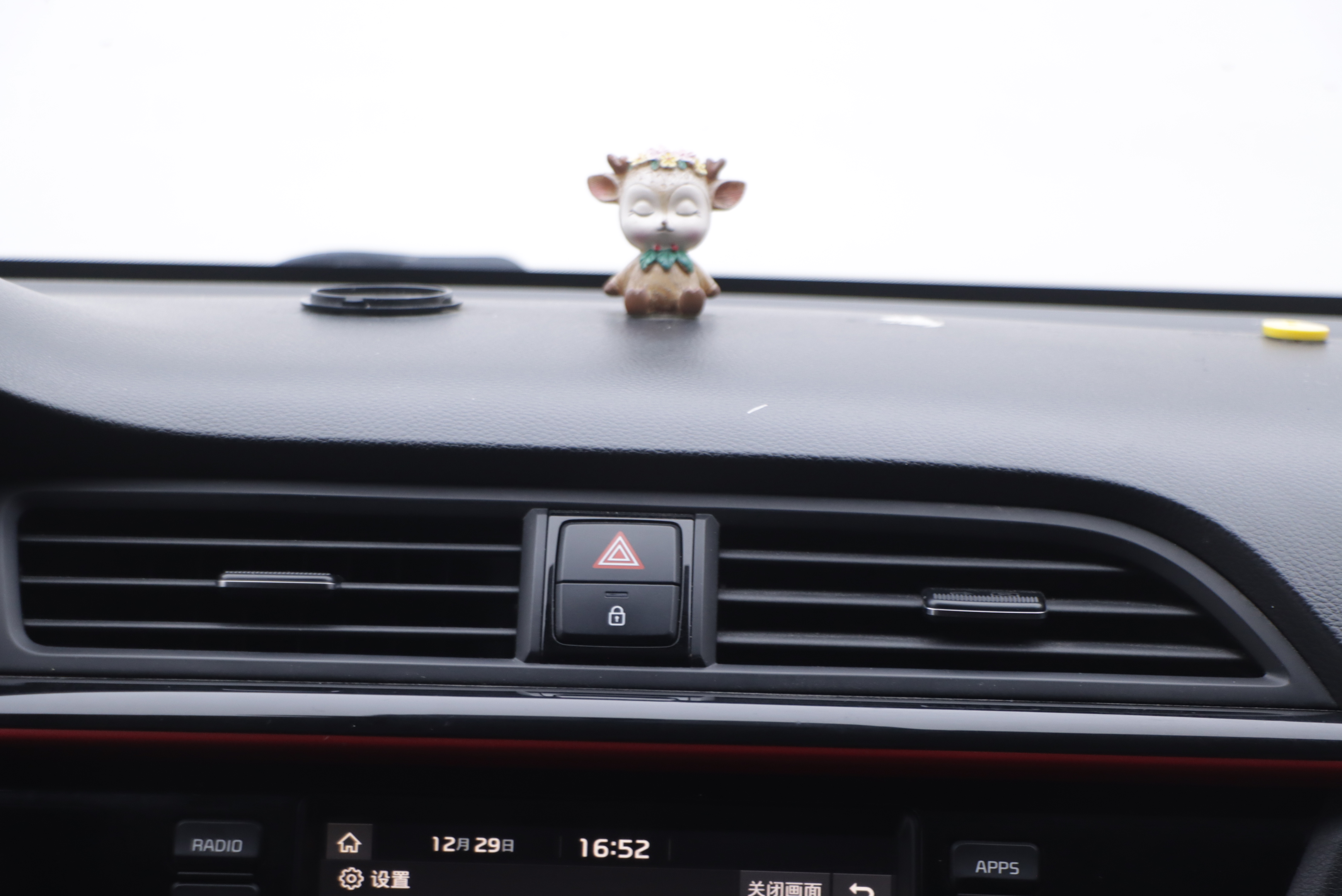 Kia Rio Cross 2018 صورة سيارة #17