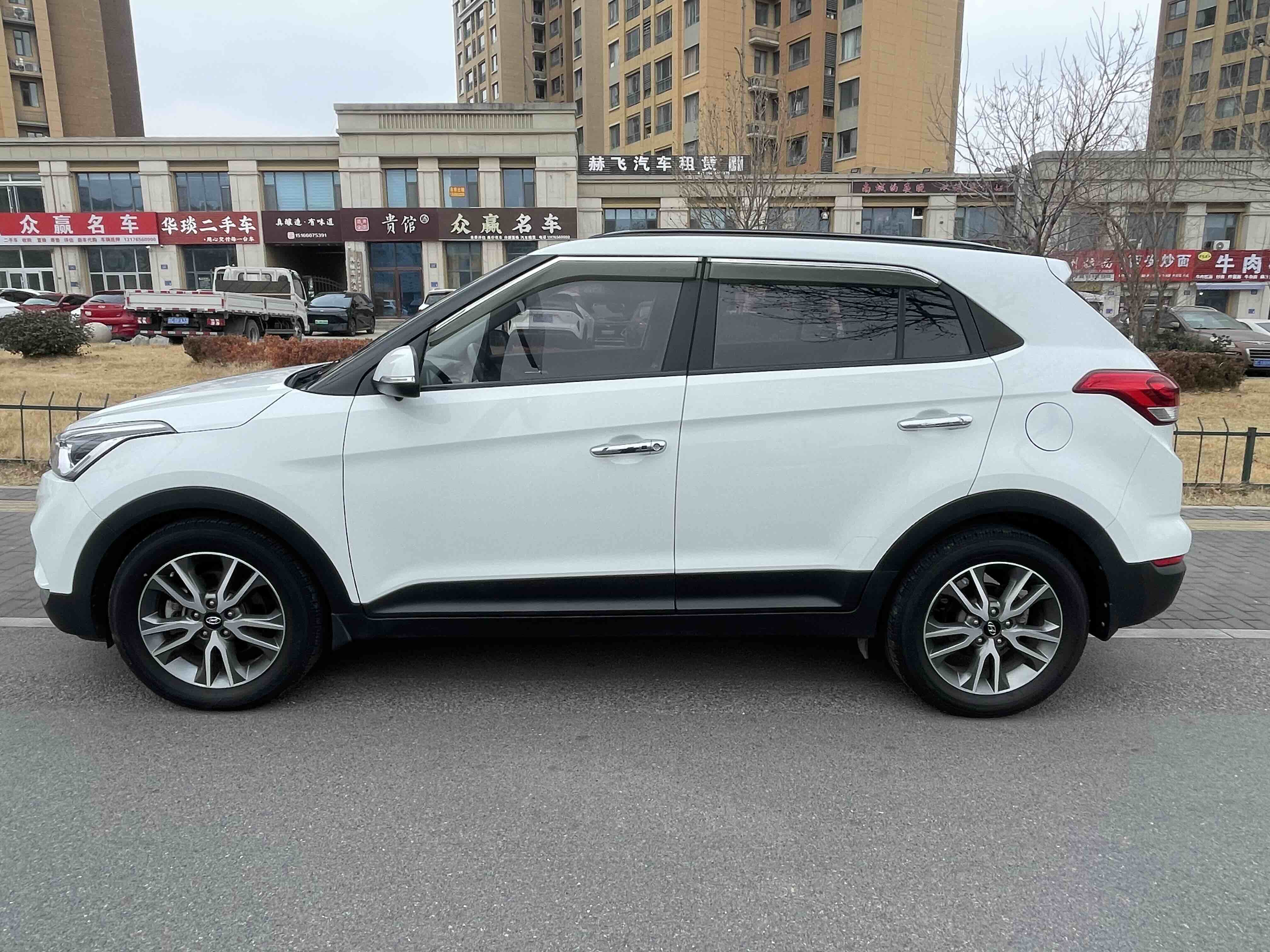 Hyundai ix25 2019 #17 Hyundai ix25 2019 car image #17