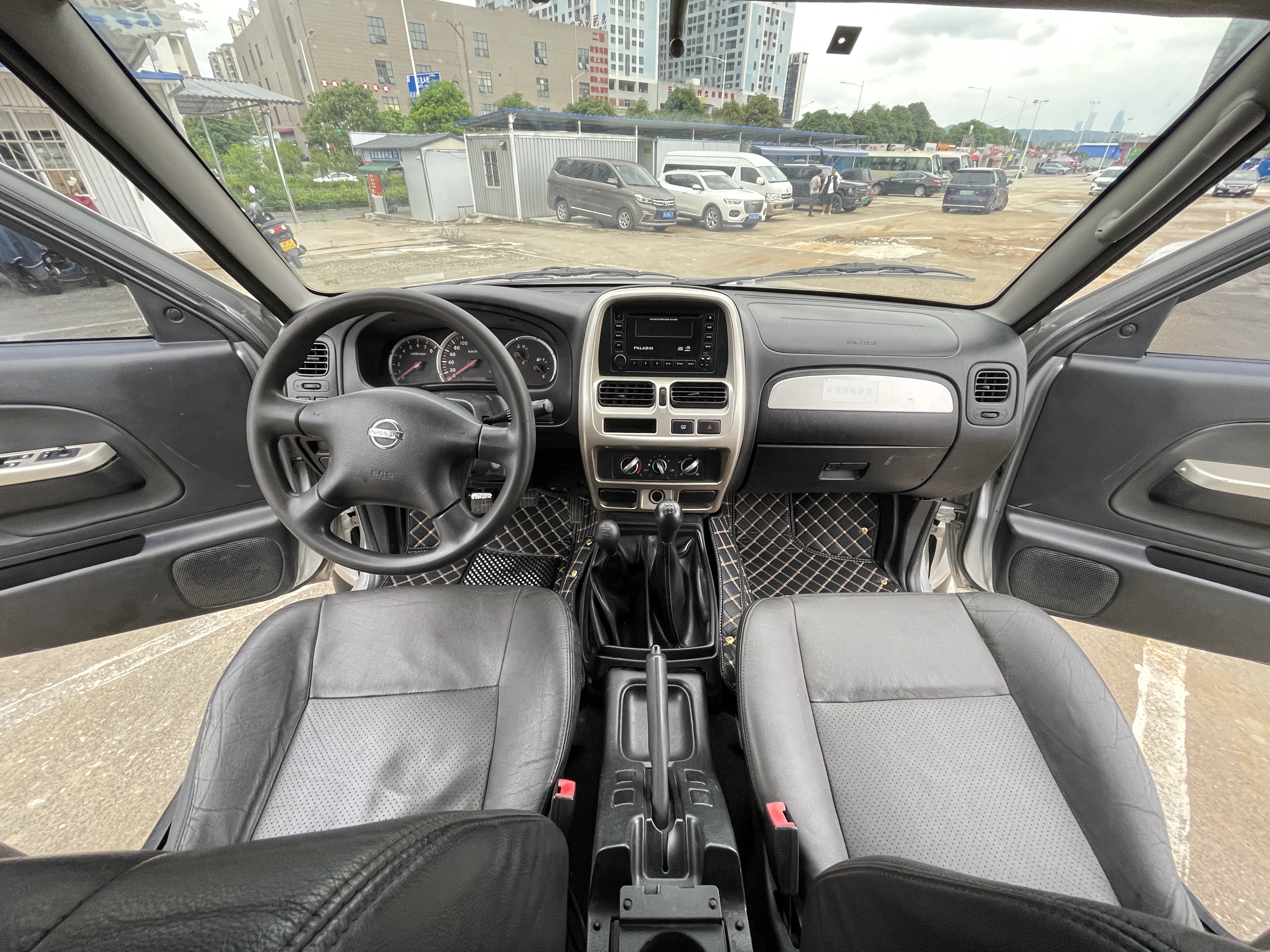 日产 日产帕拉丁 2011 汽车图片 #17