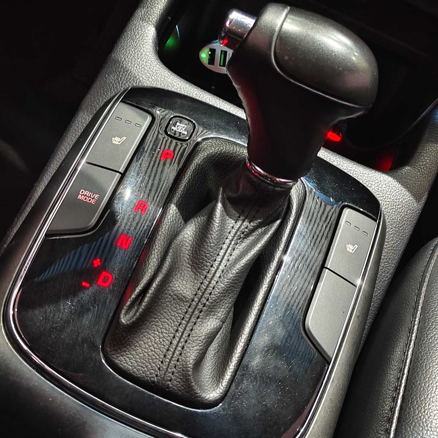 Kia K3 2018 car image #17