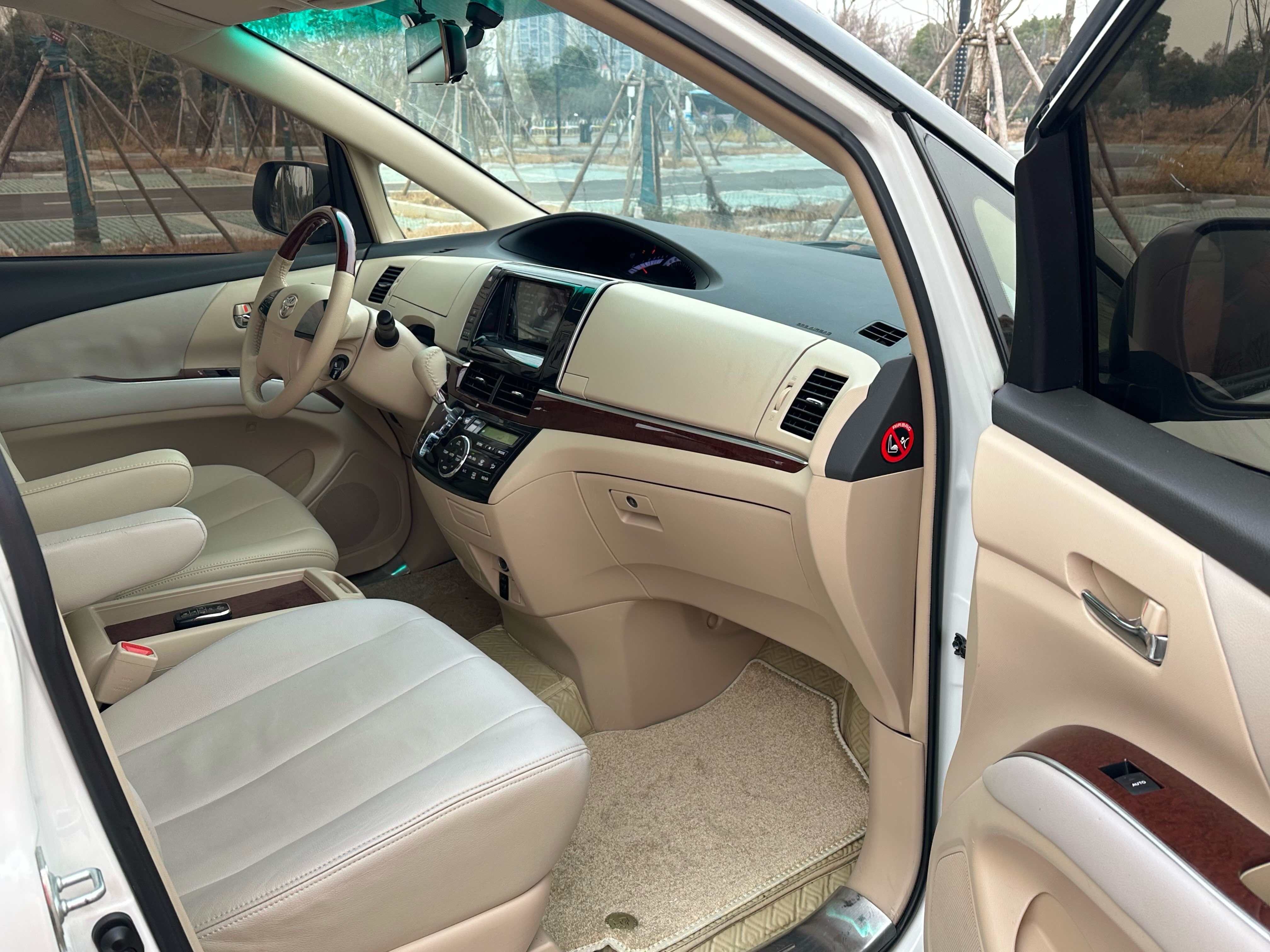 Toyota Previa 2017 car image #17