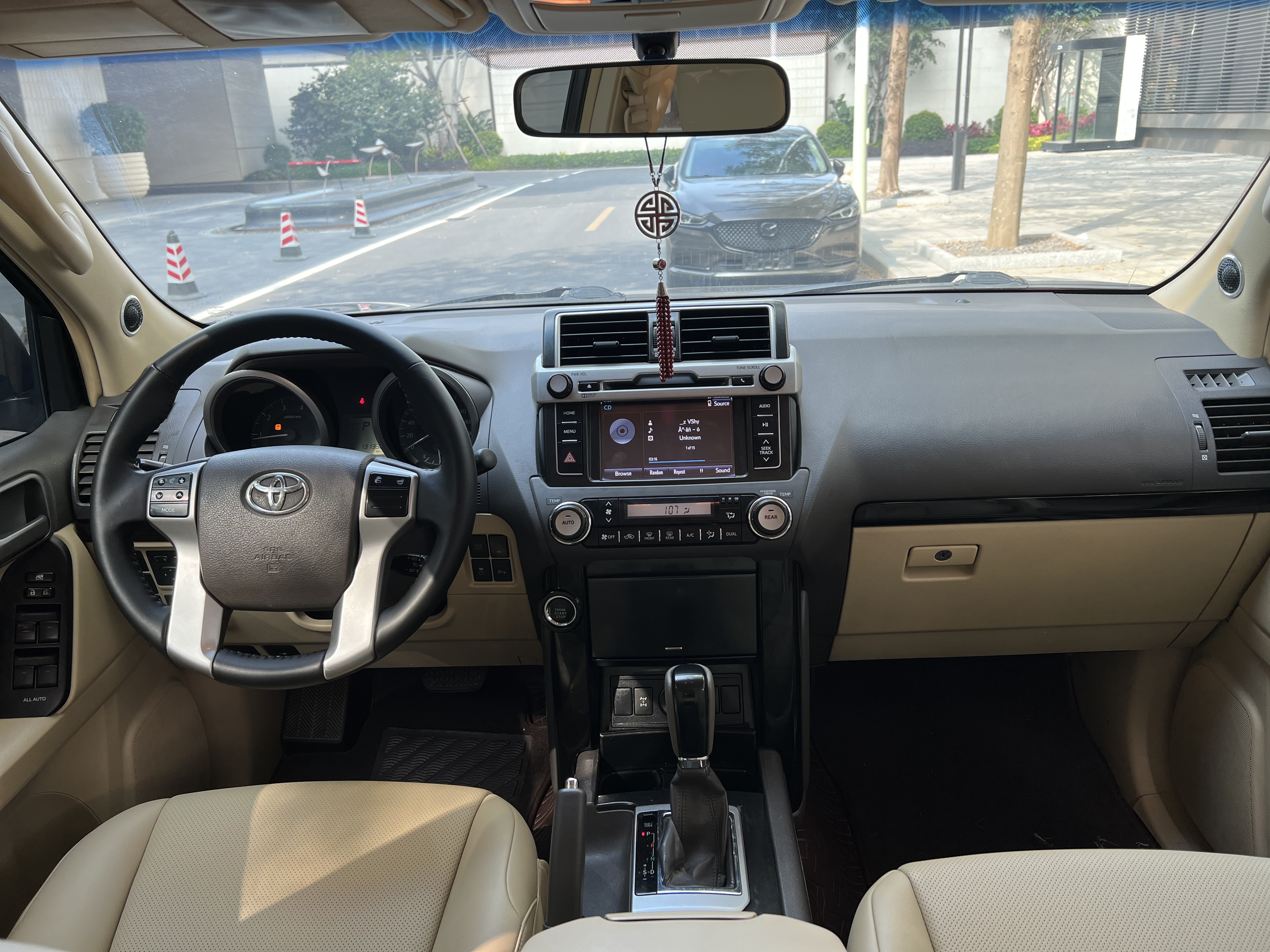 Toyota 2014 car image #17