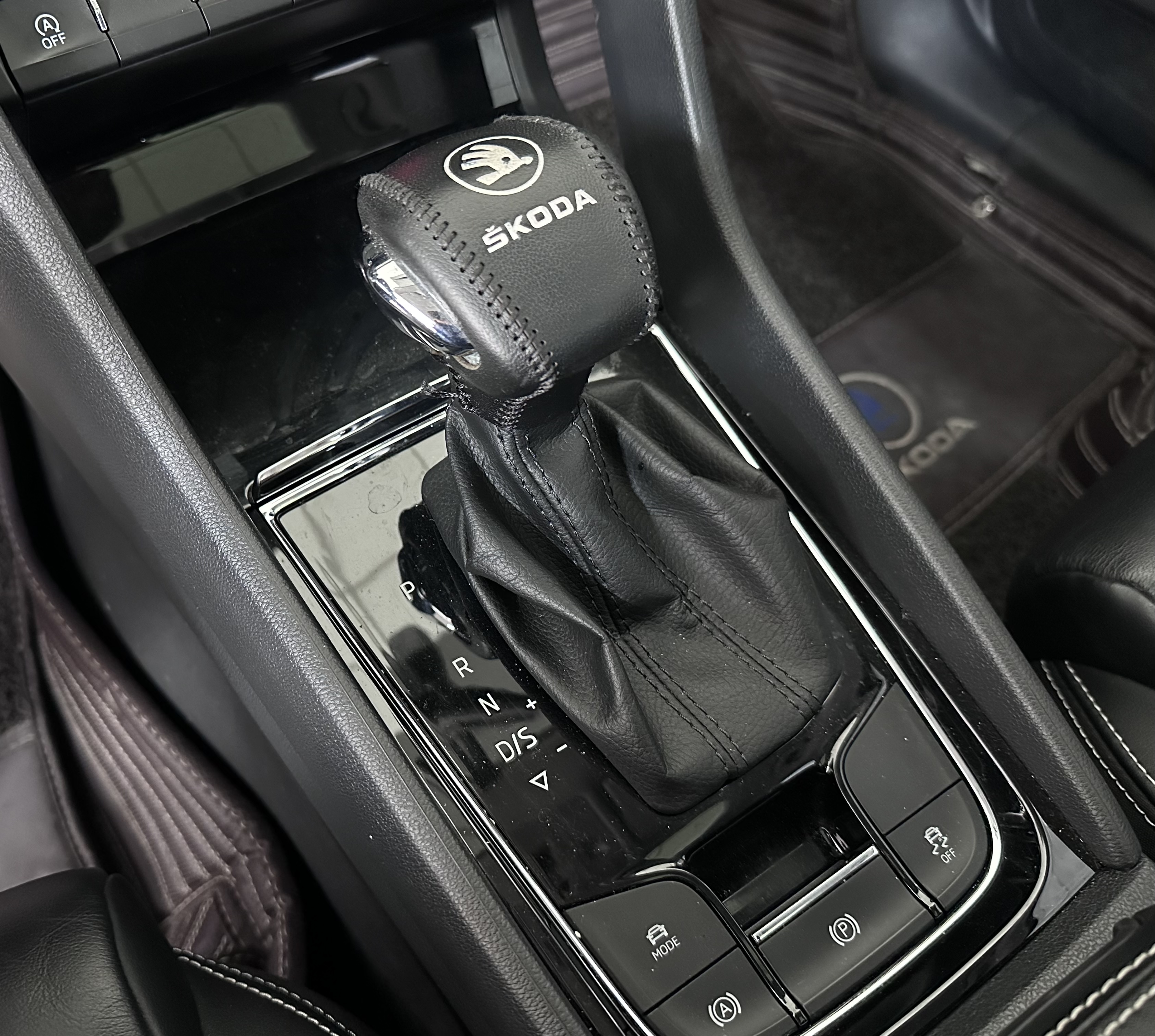 Skoda Kodiaq 2018 immagine di auto #17