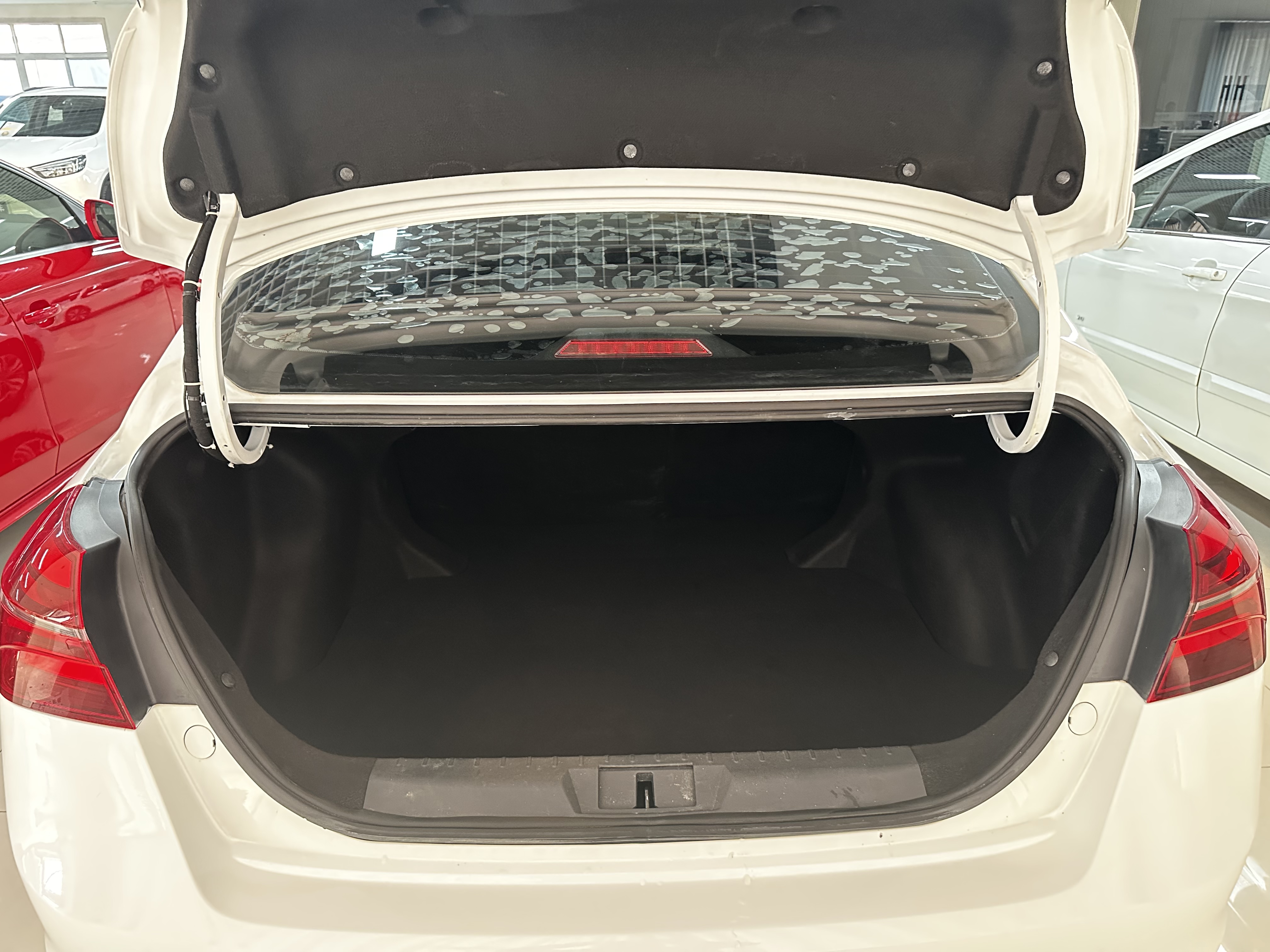 GEELY Emgrand 2018 #17 GEELY Emgrand 2018 car image #17