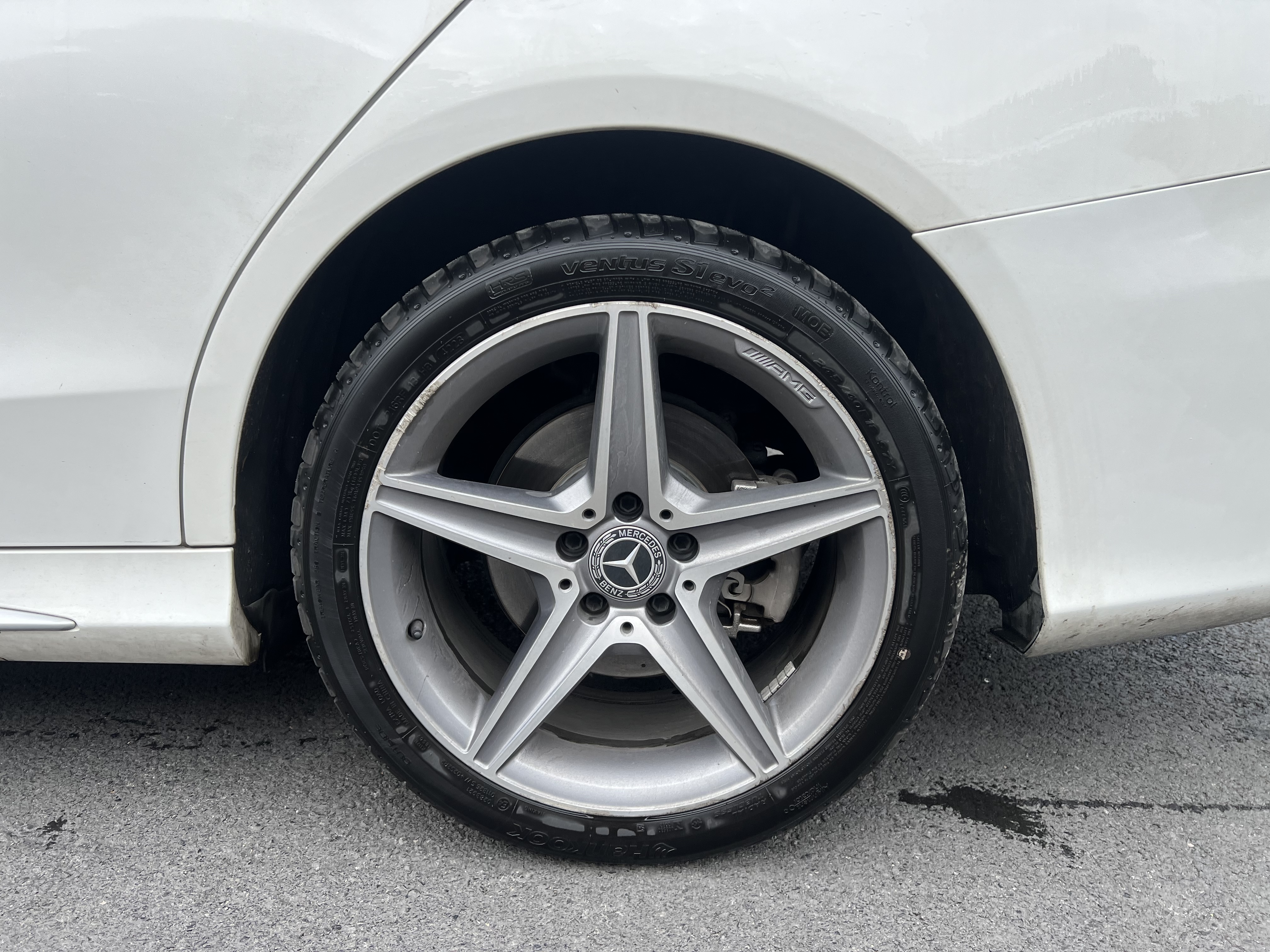 Mercedes-Benz C Class 2018 car image #17