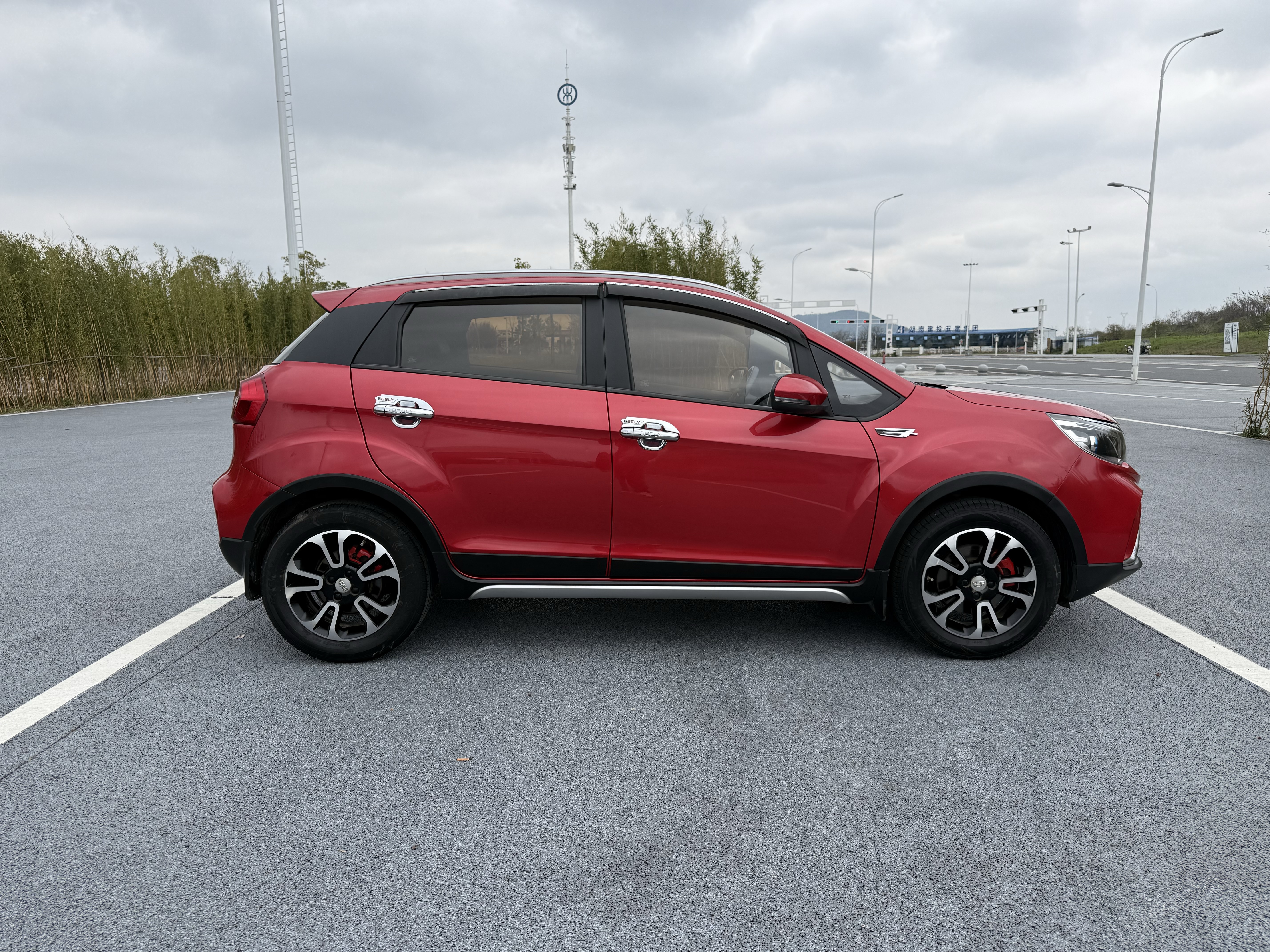 Vision X3 2019 car image #17