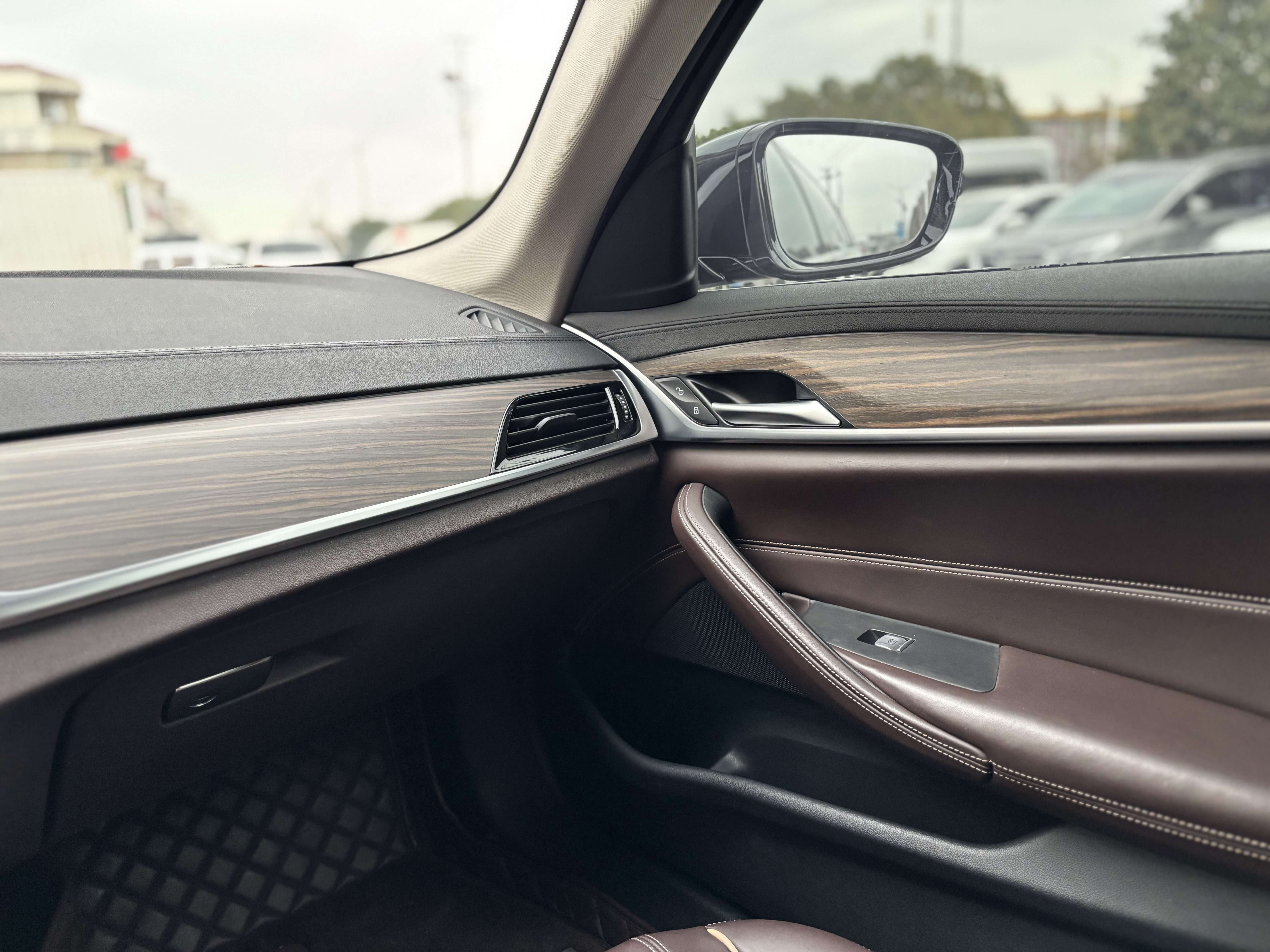 BMW 5 Series 2019 #17 BMW 5 Series 2019 car image #17