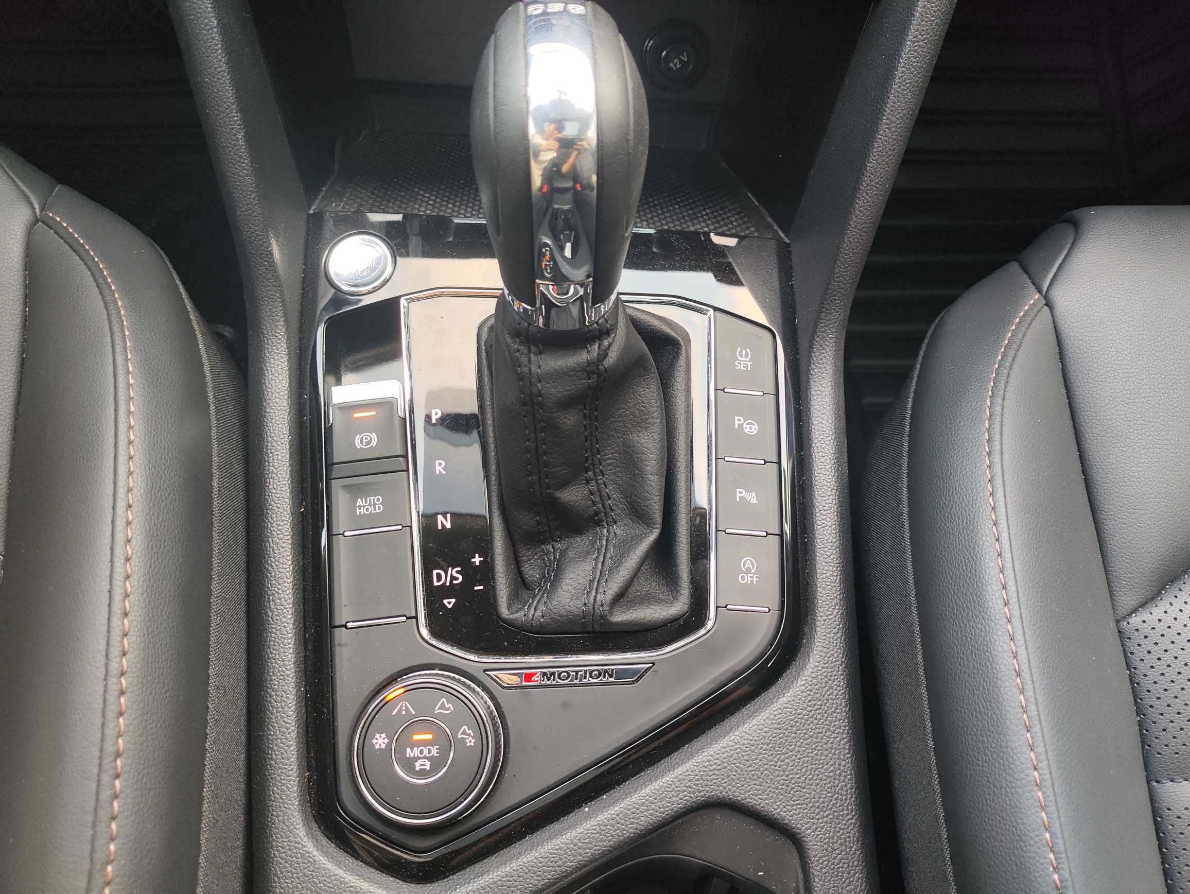 Volkswagen Tharu 2019 car image #17
