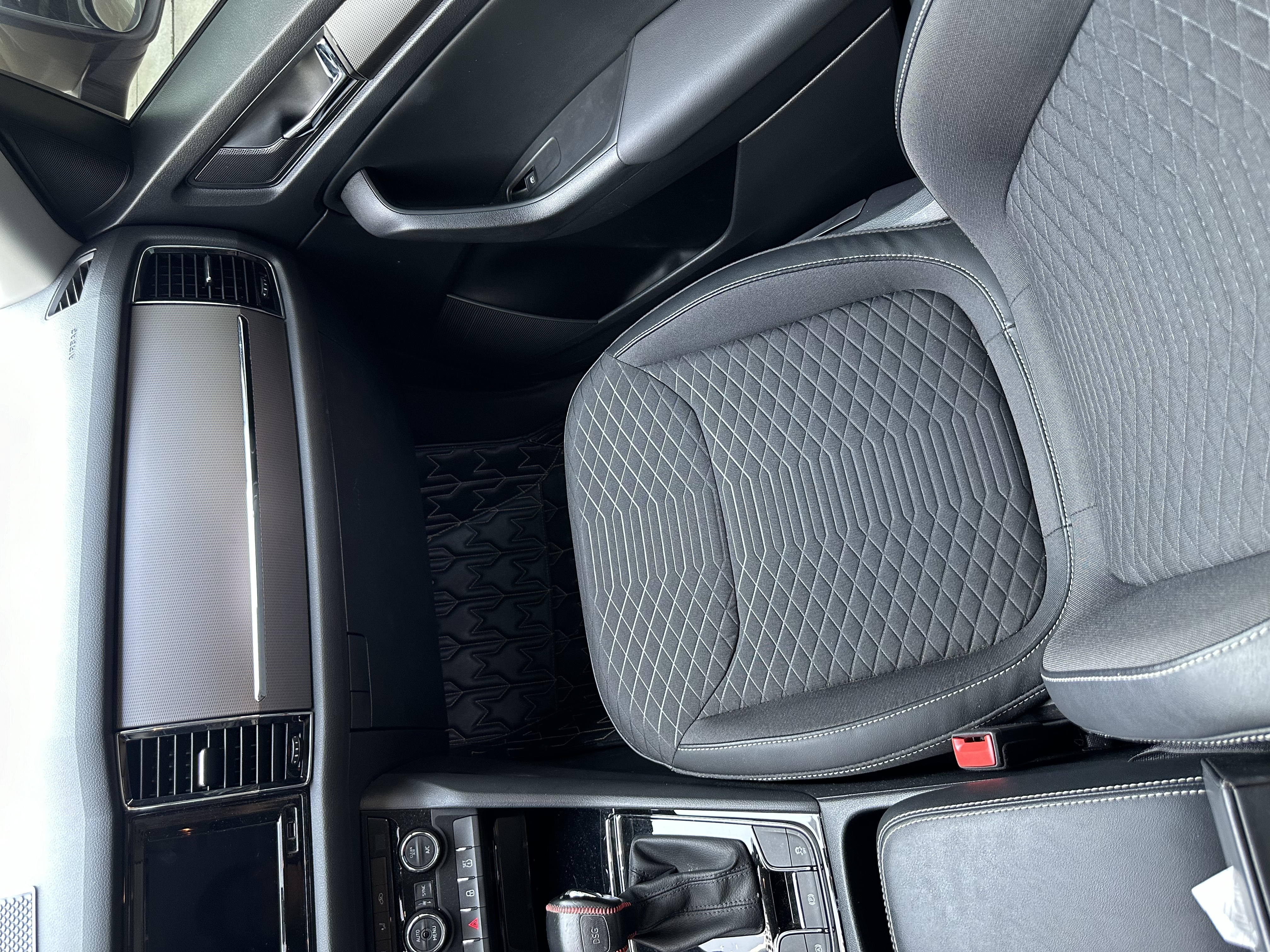 Skoda Kodiaq 2020 car image #17