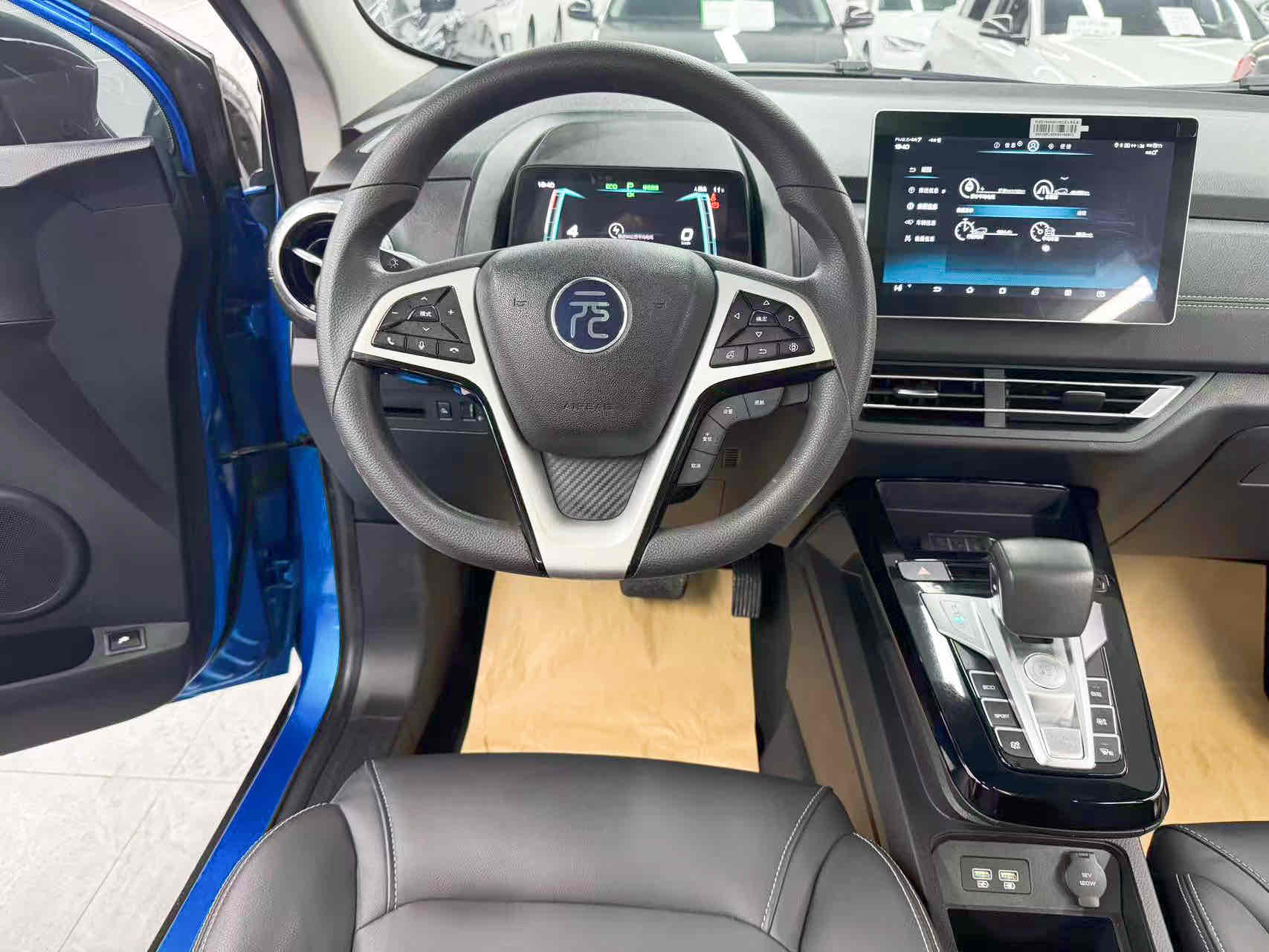 BYD Yuan New Energy 2020 car image #17