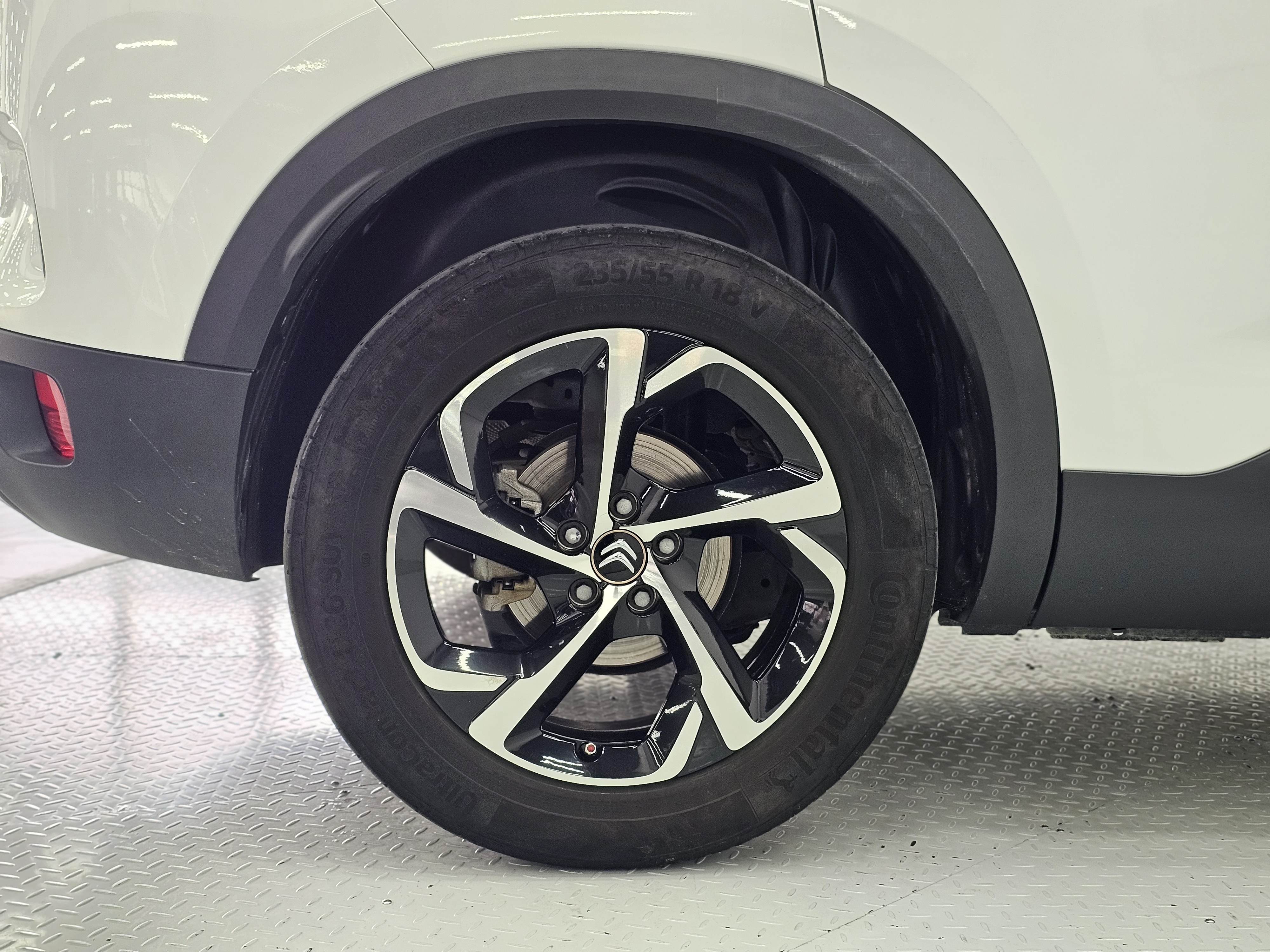 Citroen C5 AIRCROSS 2019 car image #17