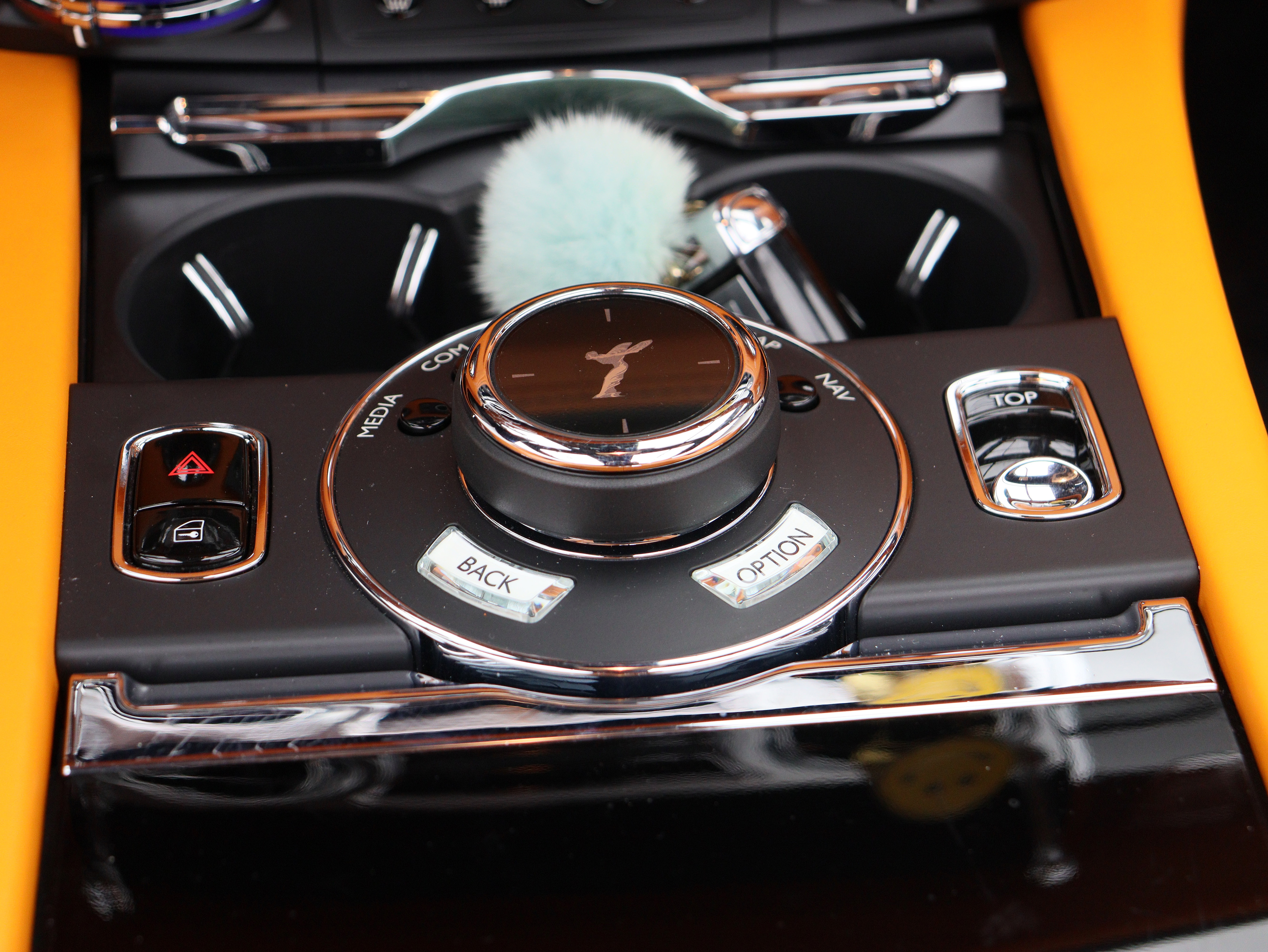 Rolls-Royce Dawn 2019 car image #17