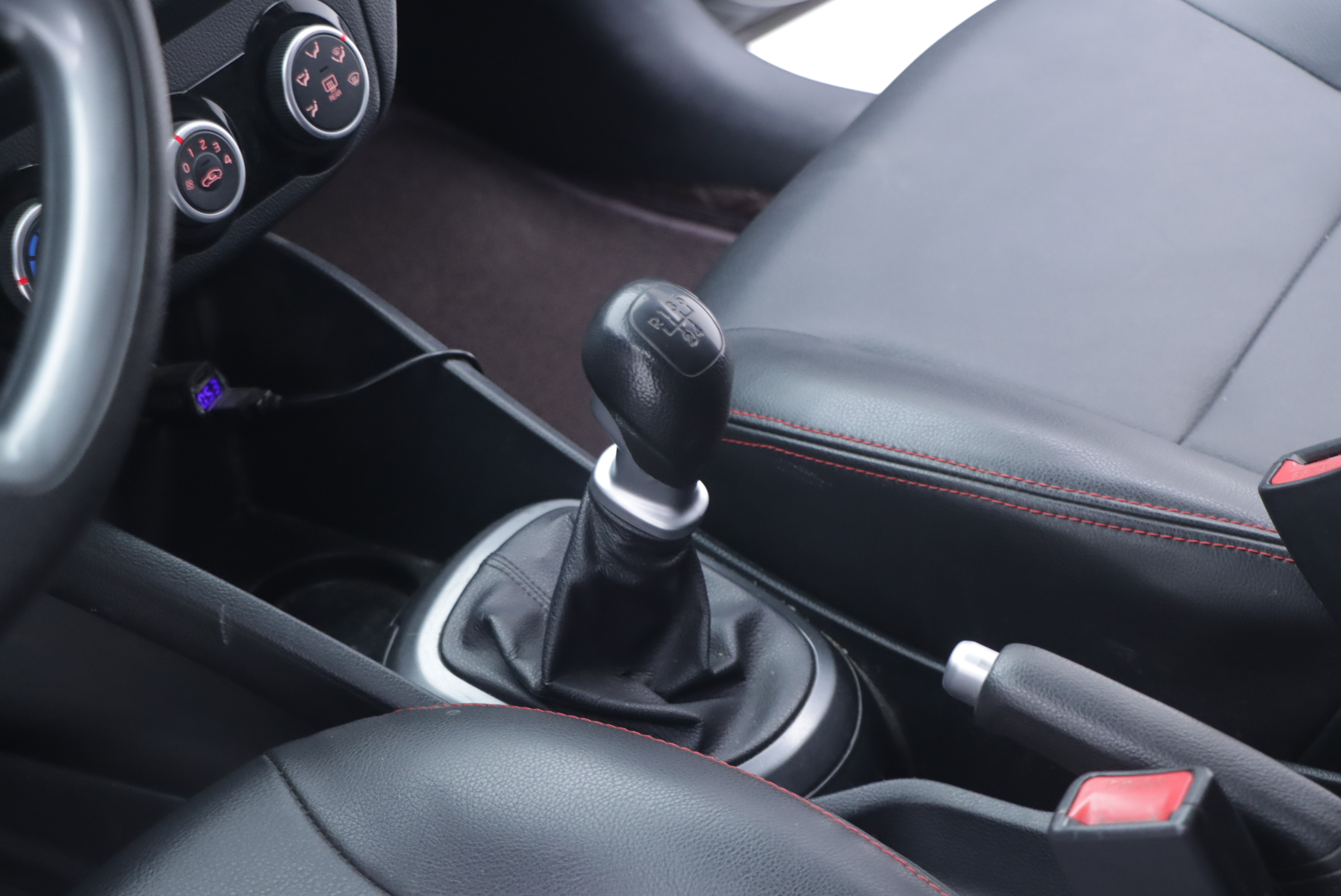 起亚 起亚K2 2016 汽车图片 #17