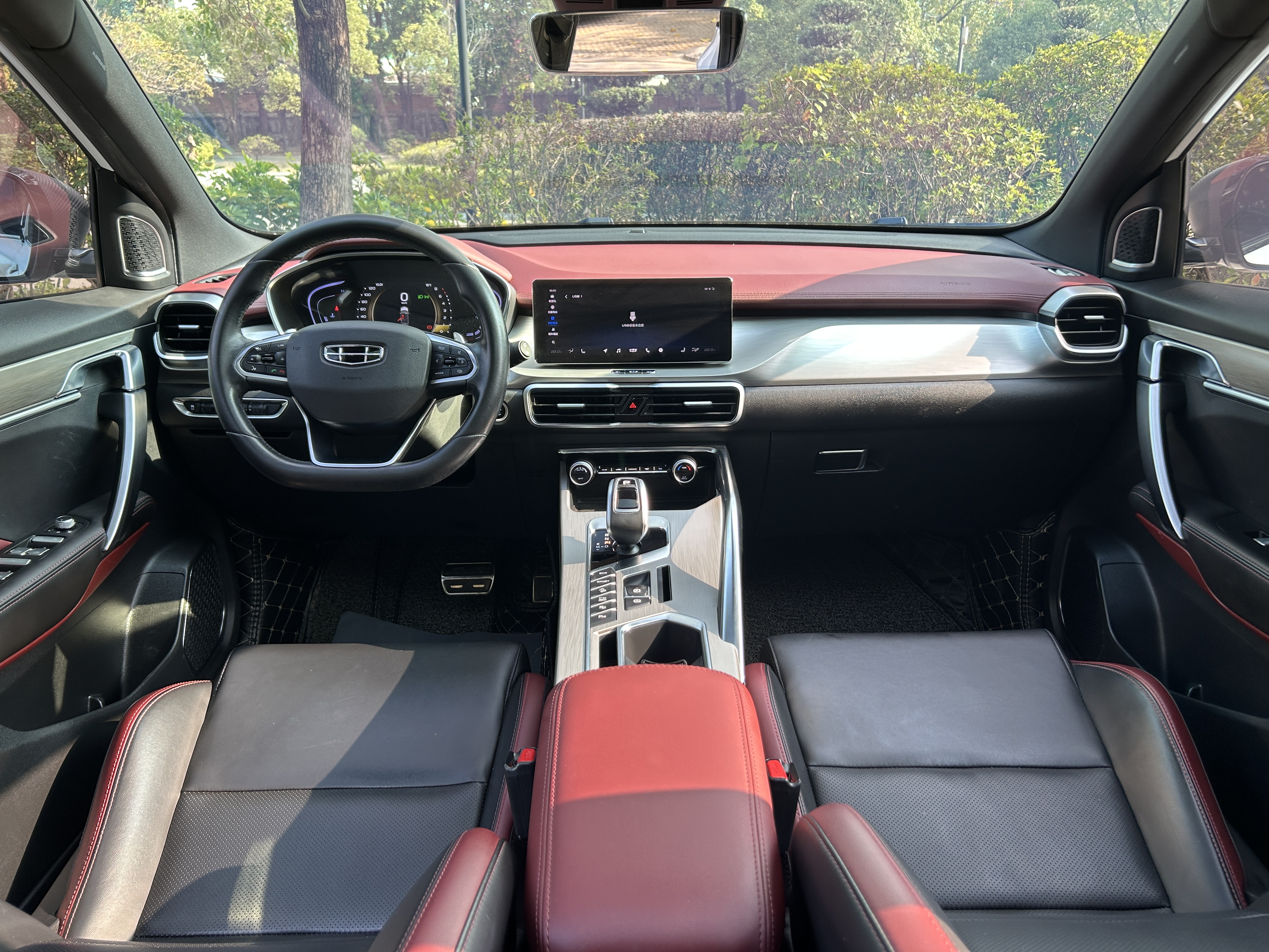 GEELY Coolray 2020 #17 GEELY Coolray 2020 car image #17