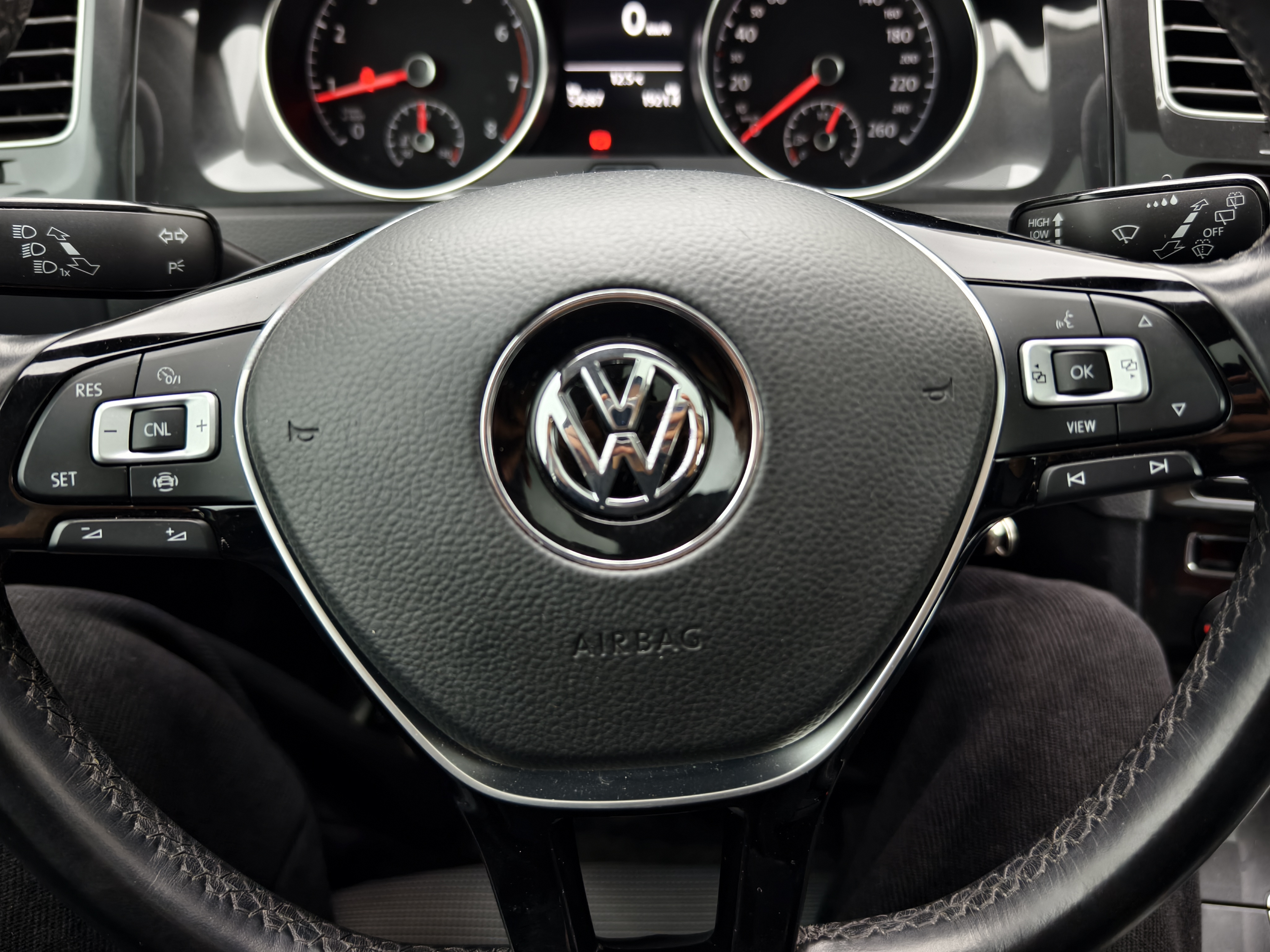 Volkswagen Golf 2019 #17 Volkswagen Golf 2019 car image #17