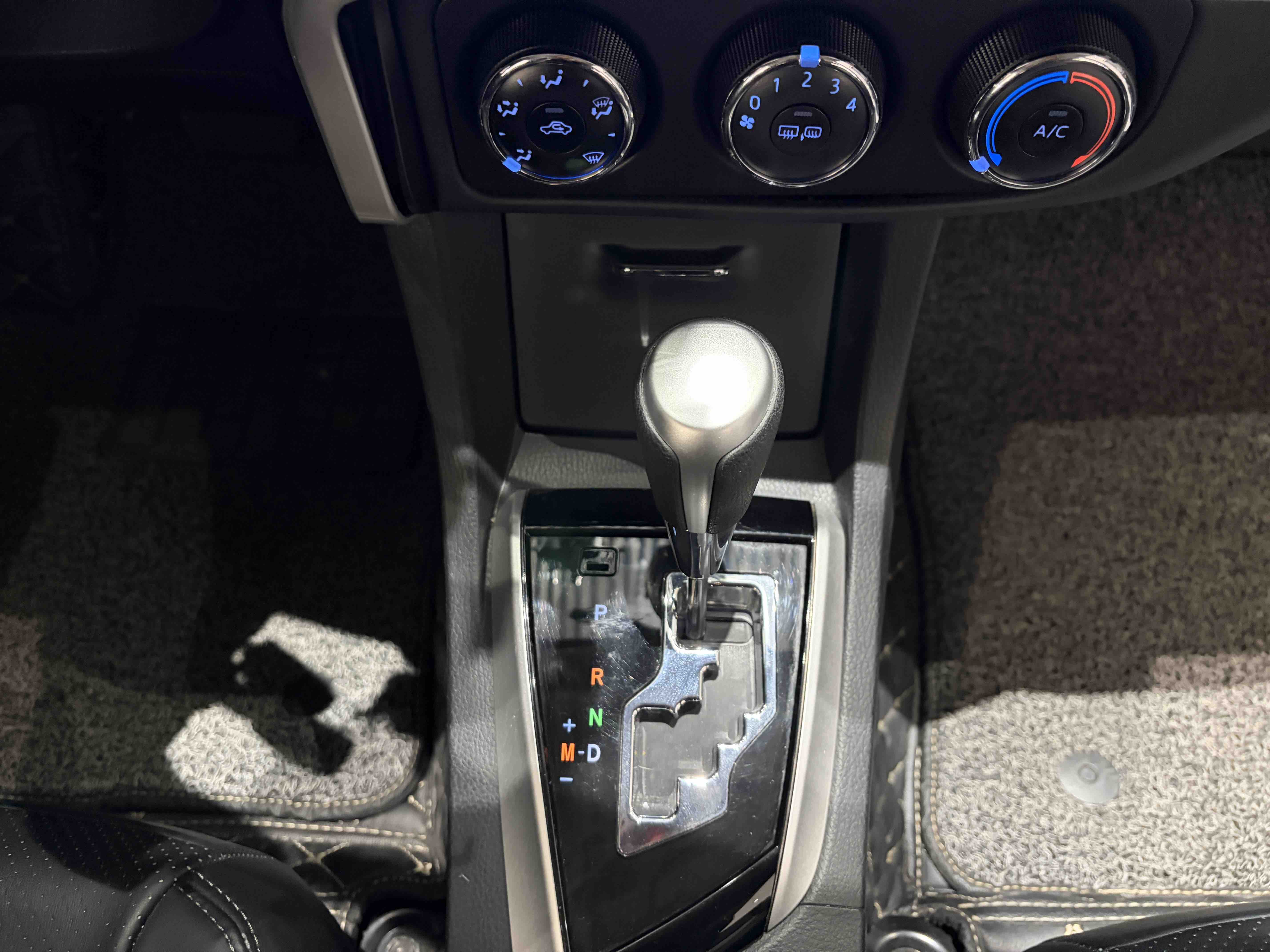 Toyota Corolla 2018 #17 Toyota Corolla 2018 car image #17
