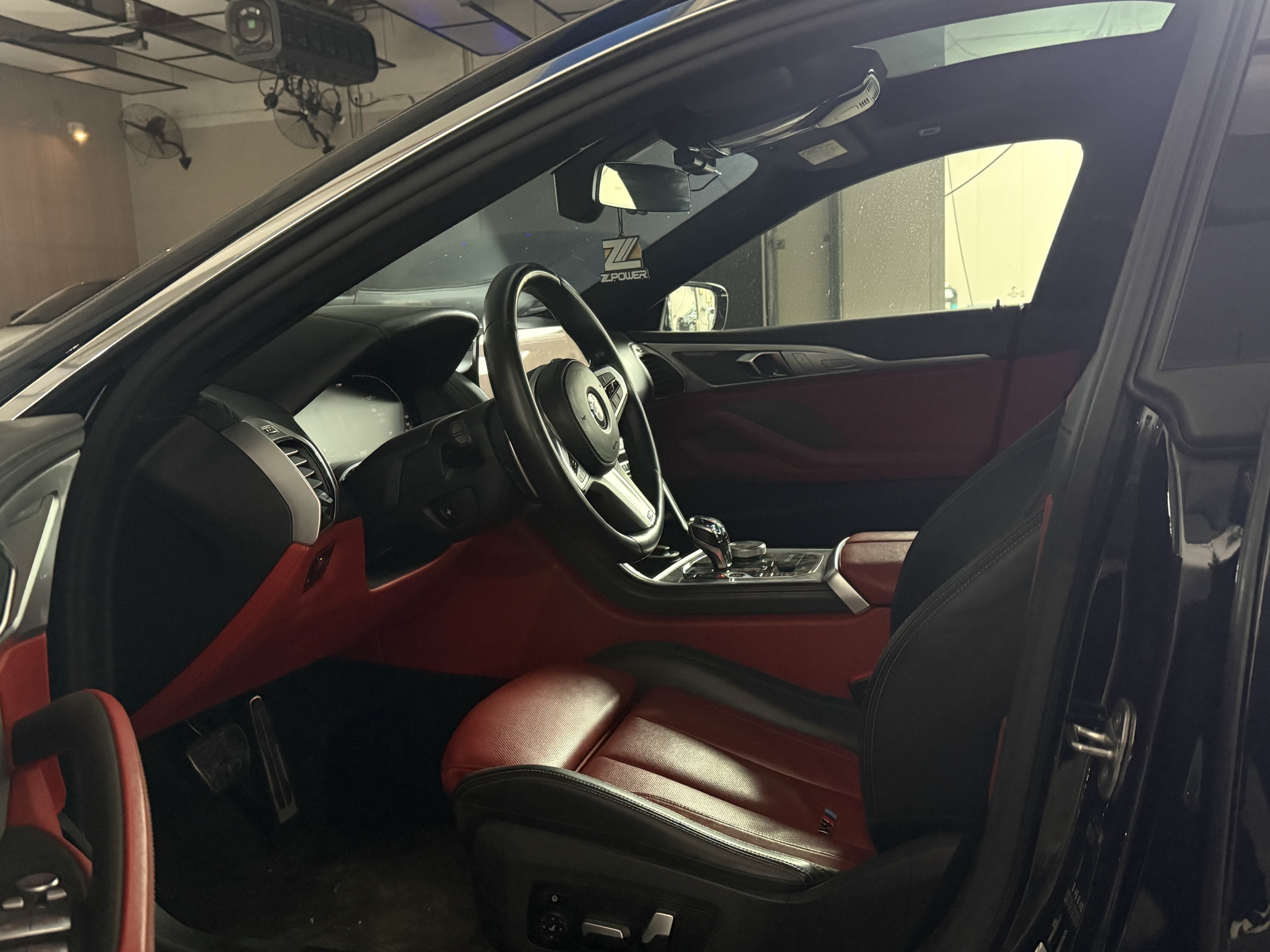 BMW 8 Series 2020 #17 BMW 8 Series 2020 car image #17