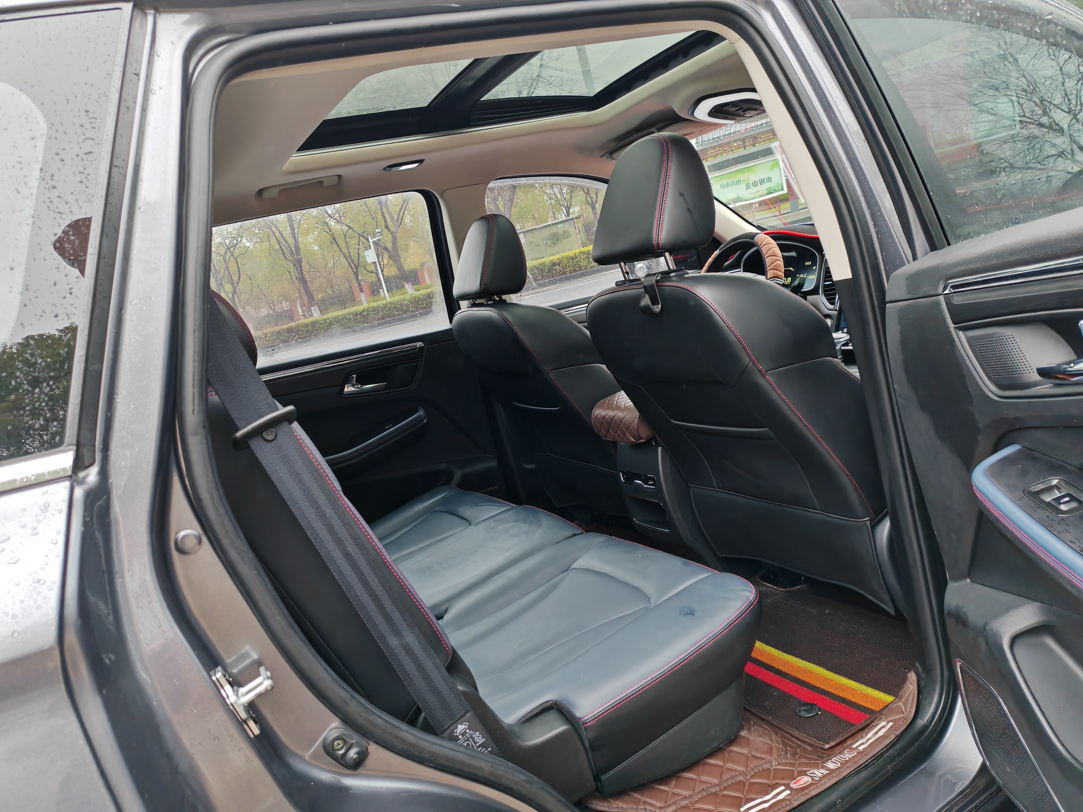 SWM G05 2021 car image #17