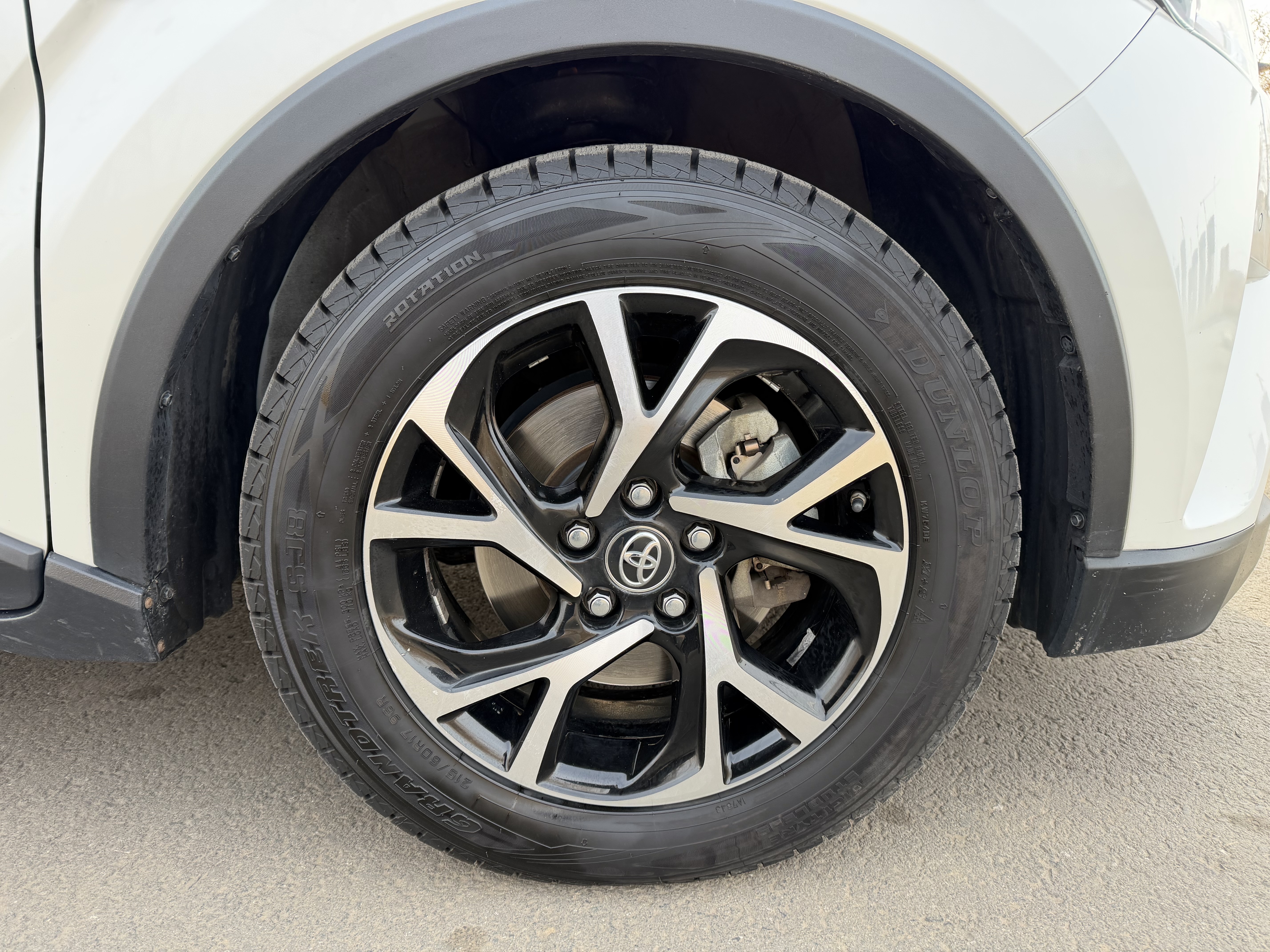 Toyota C-HR 2020 immagine di auto #17