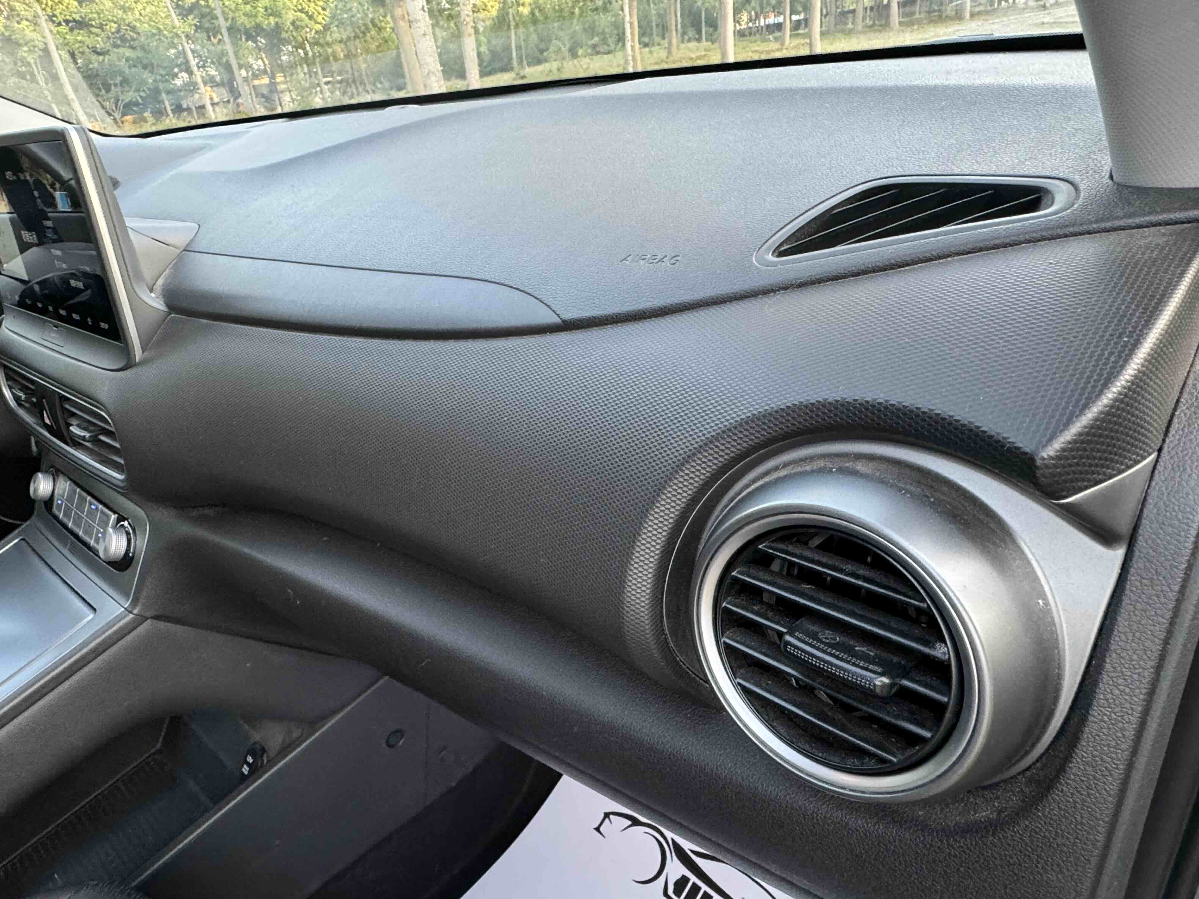 Hyundai Kona EV 2019 car image #17