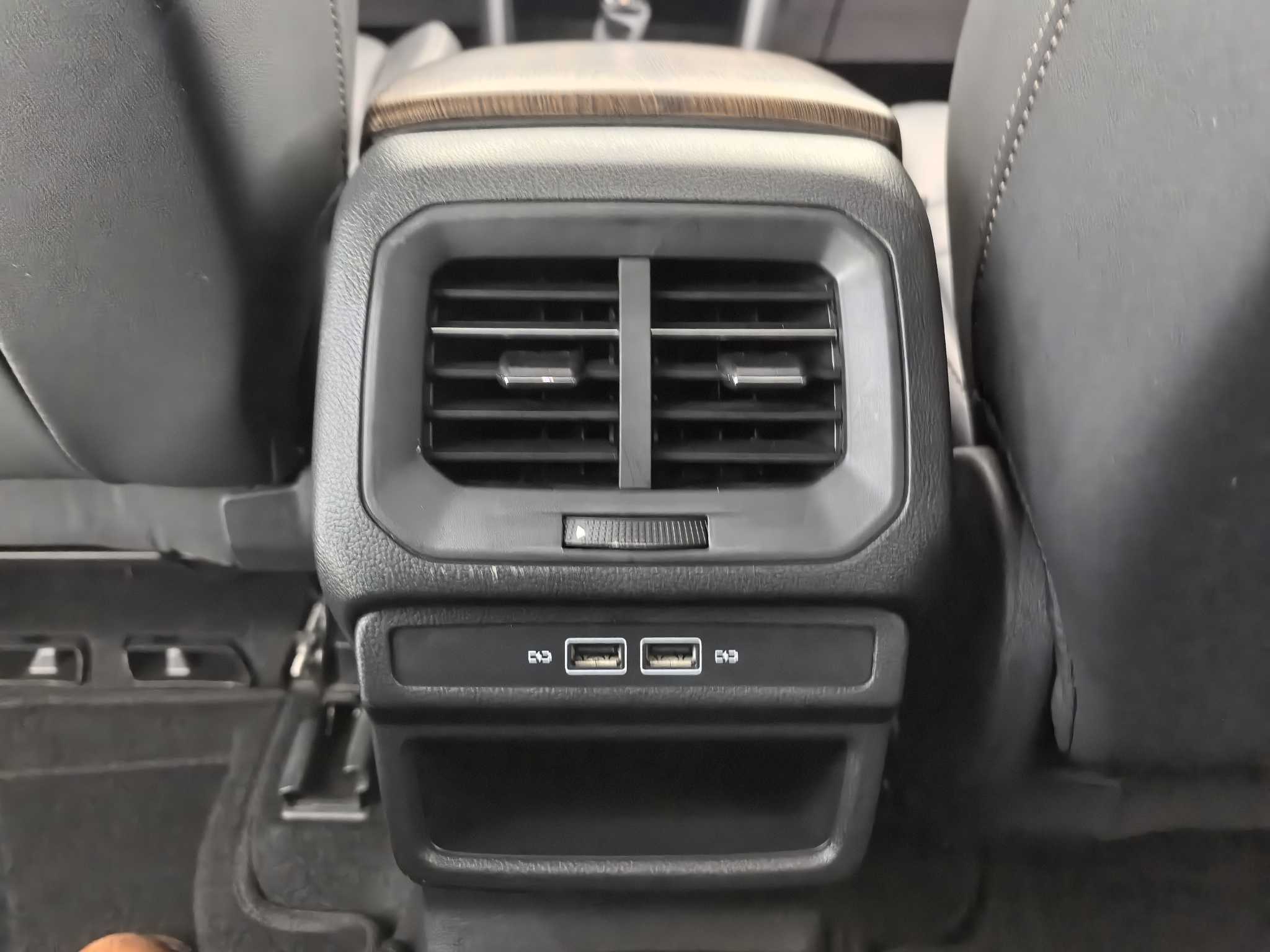 Volkswagen Tharu 2020 #17 Volkswagen Tharu 2020 car image #17