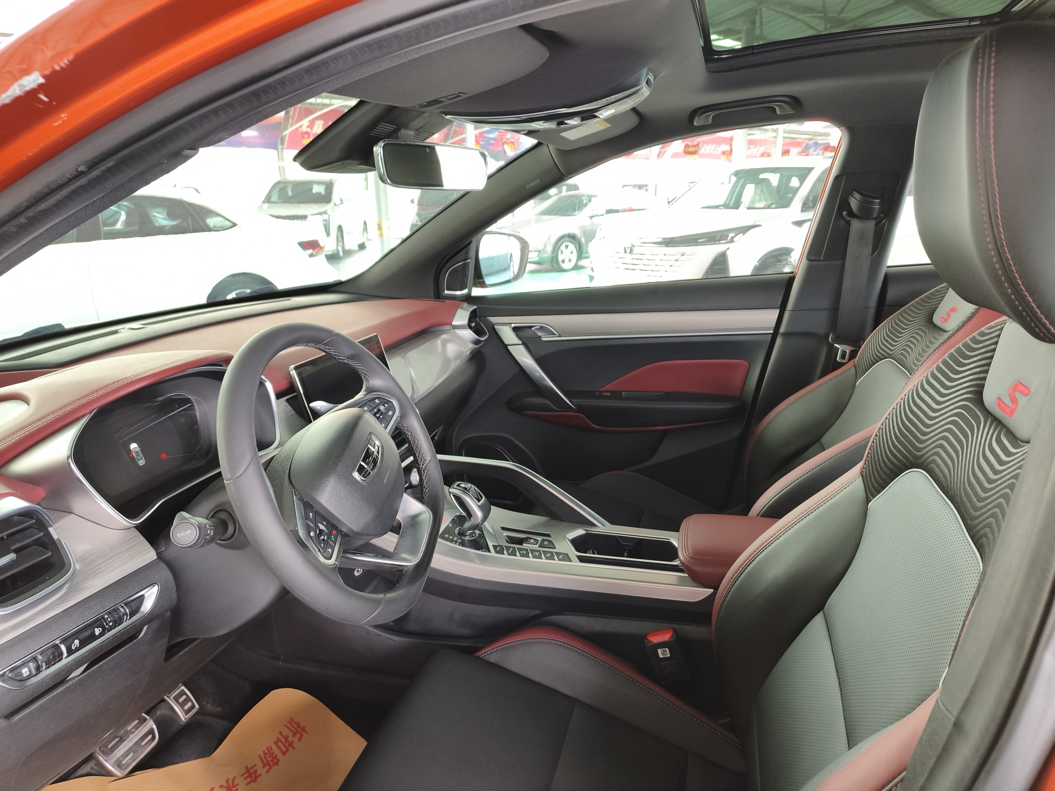 GEELY Coolray 2019 #17 GEELY Coolray 2019 car image #17