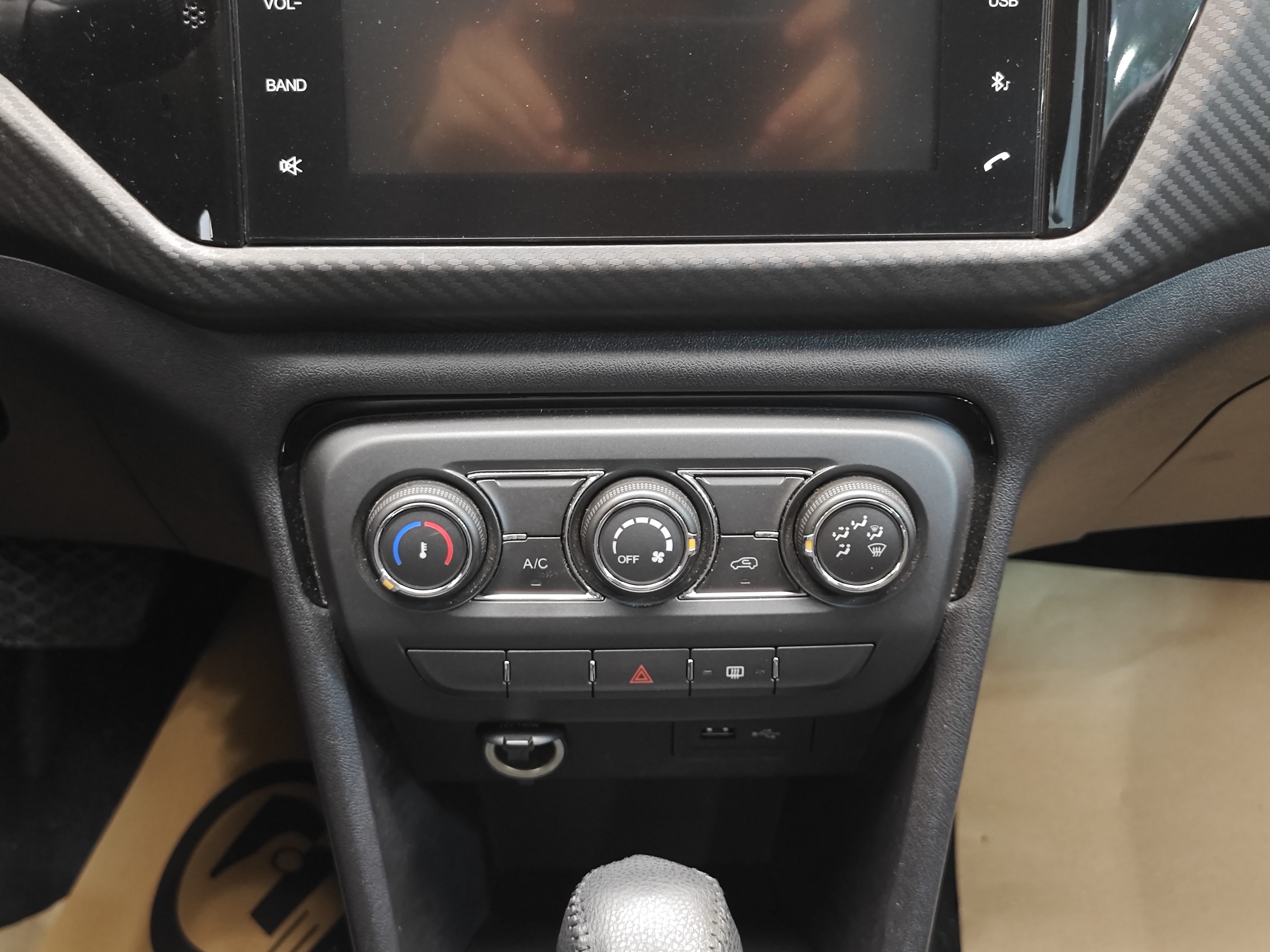 Chery Tiggo 3x 2020 car image #17